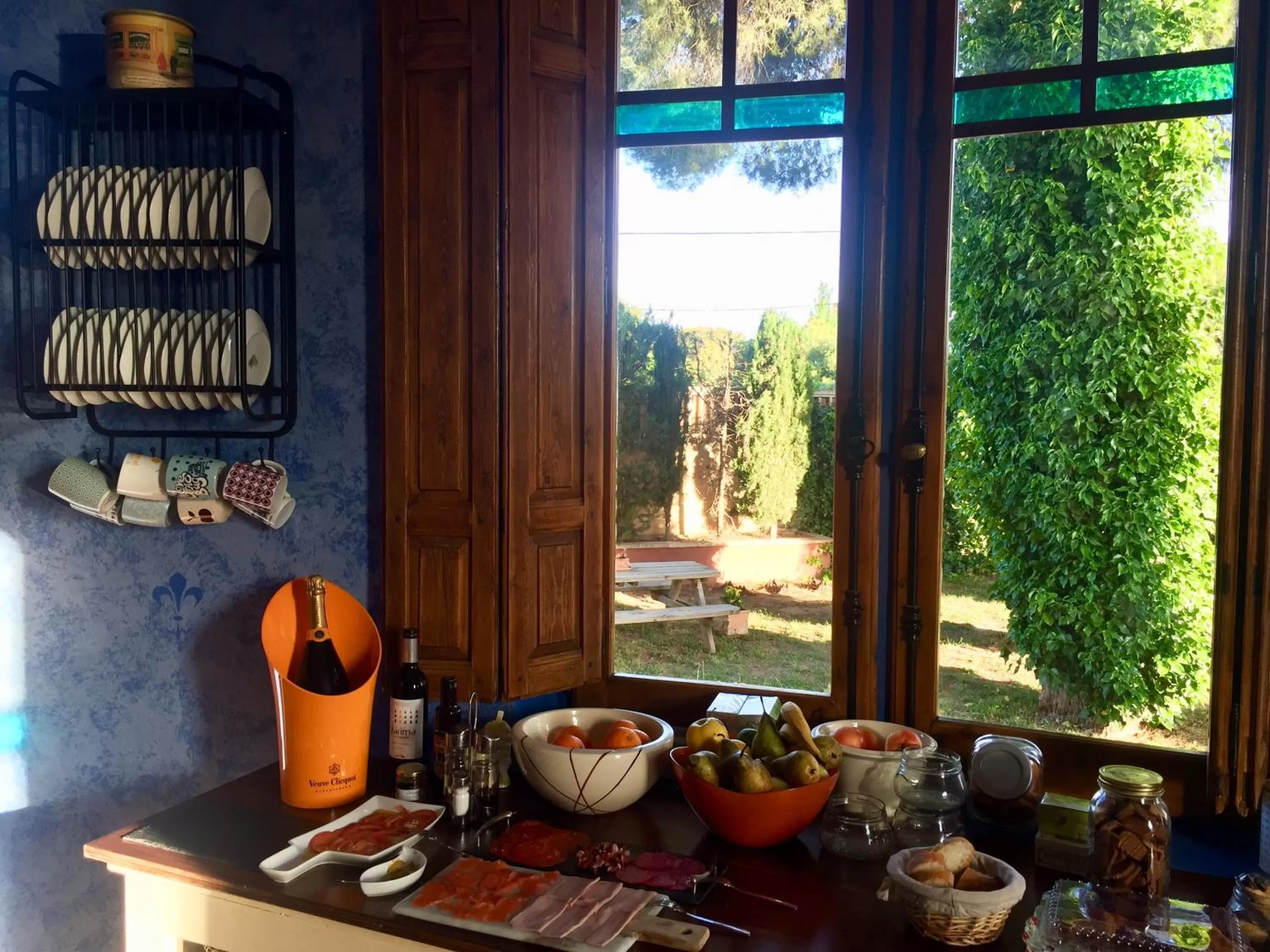 Breakfast in Finca Almenara de Copau
