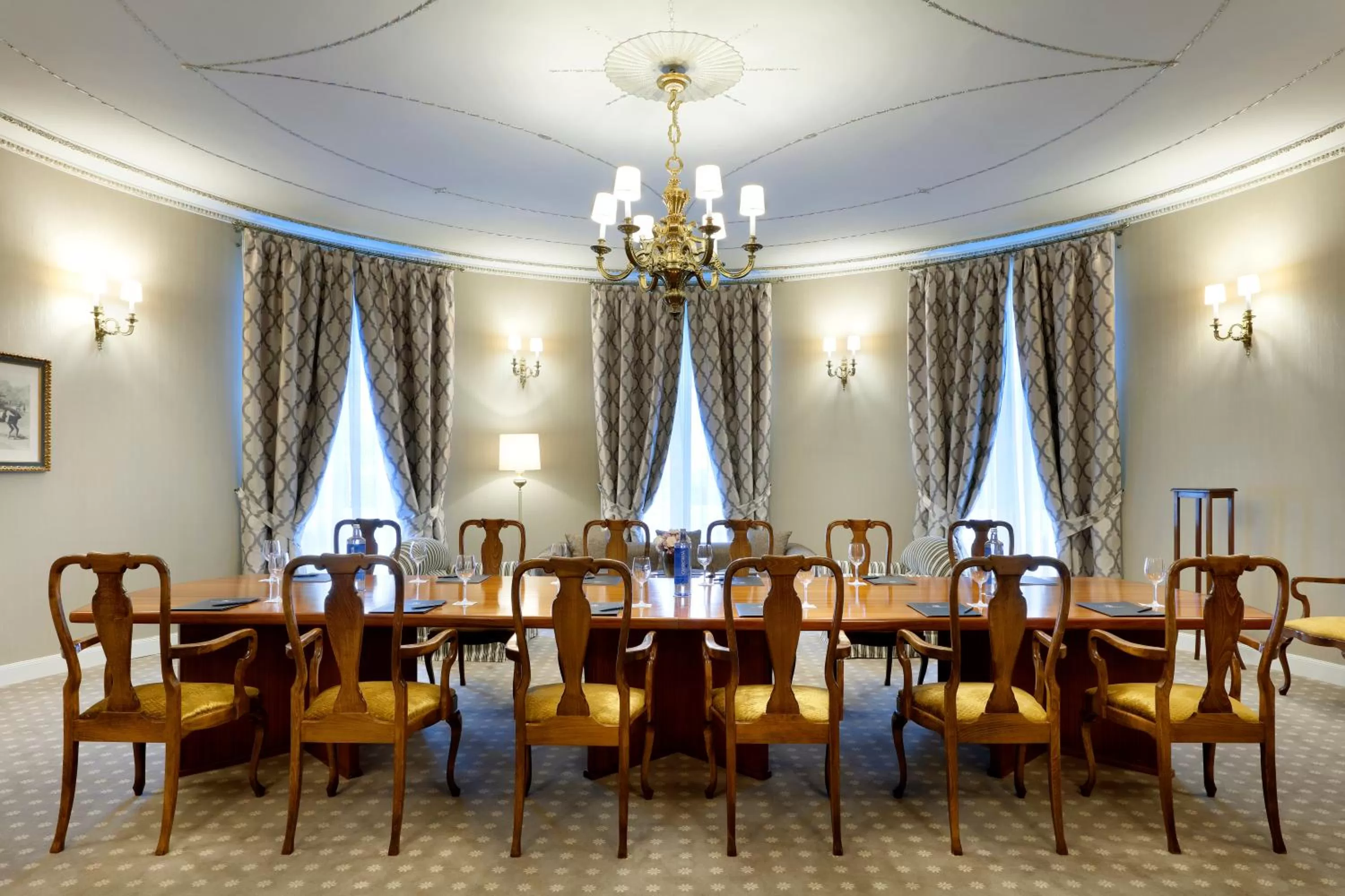 Seating area in Eurostars Hotel Real