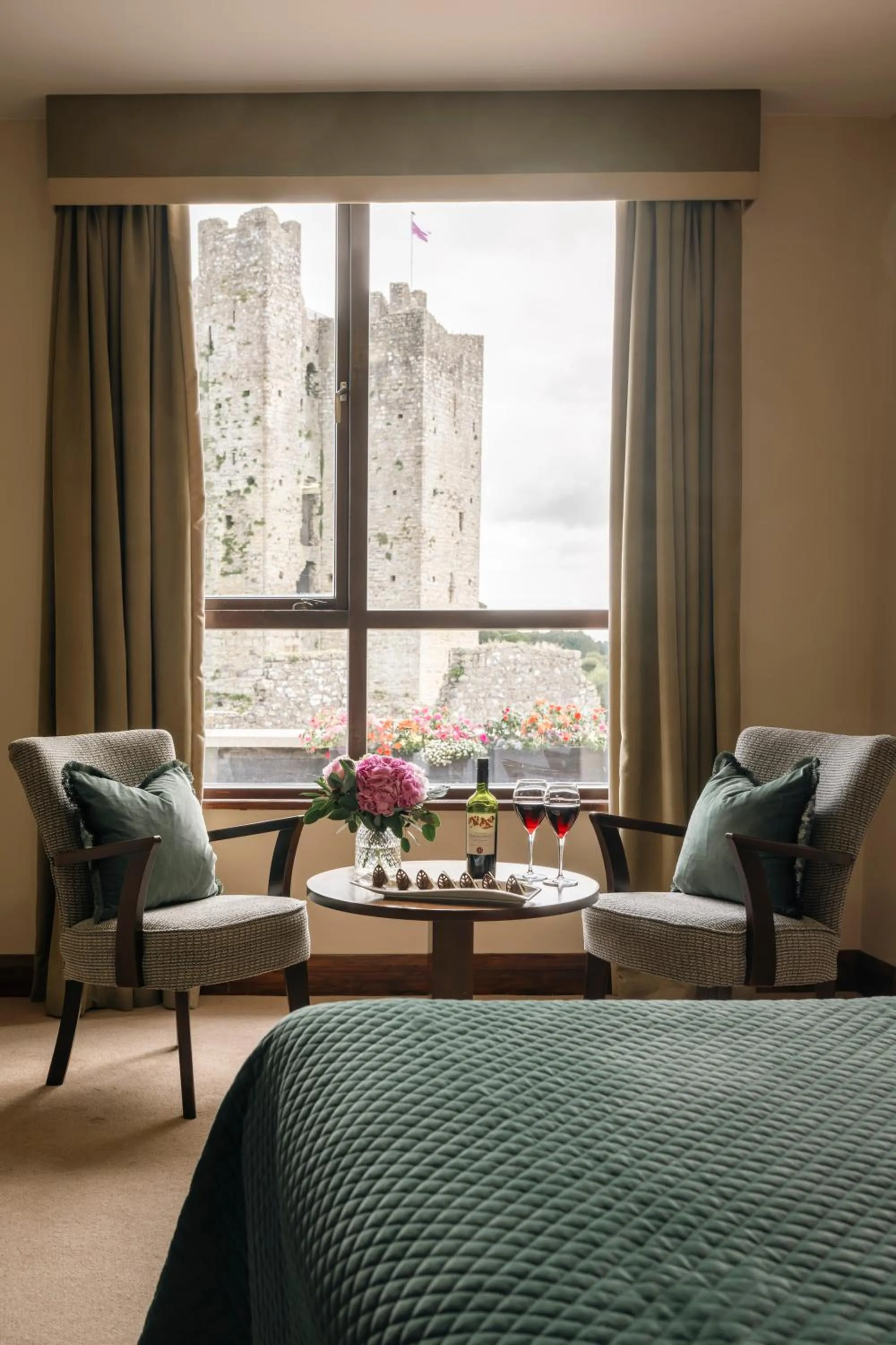 Bedroom, Bed in Trim Castle Hotel