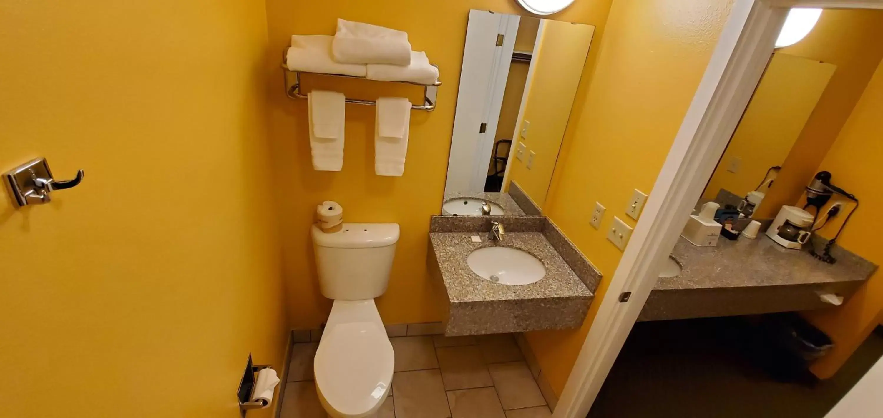 Toilet, Bathroom in Olympic View Inn