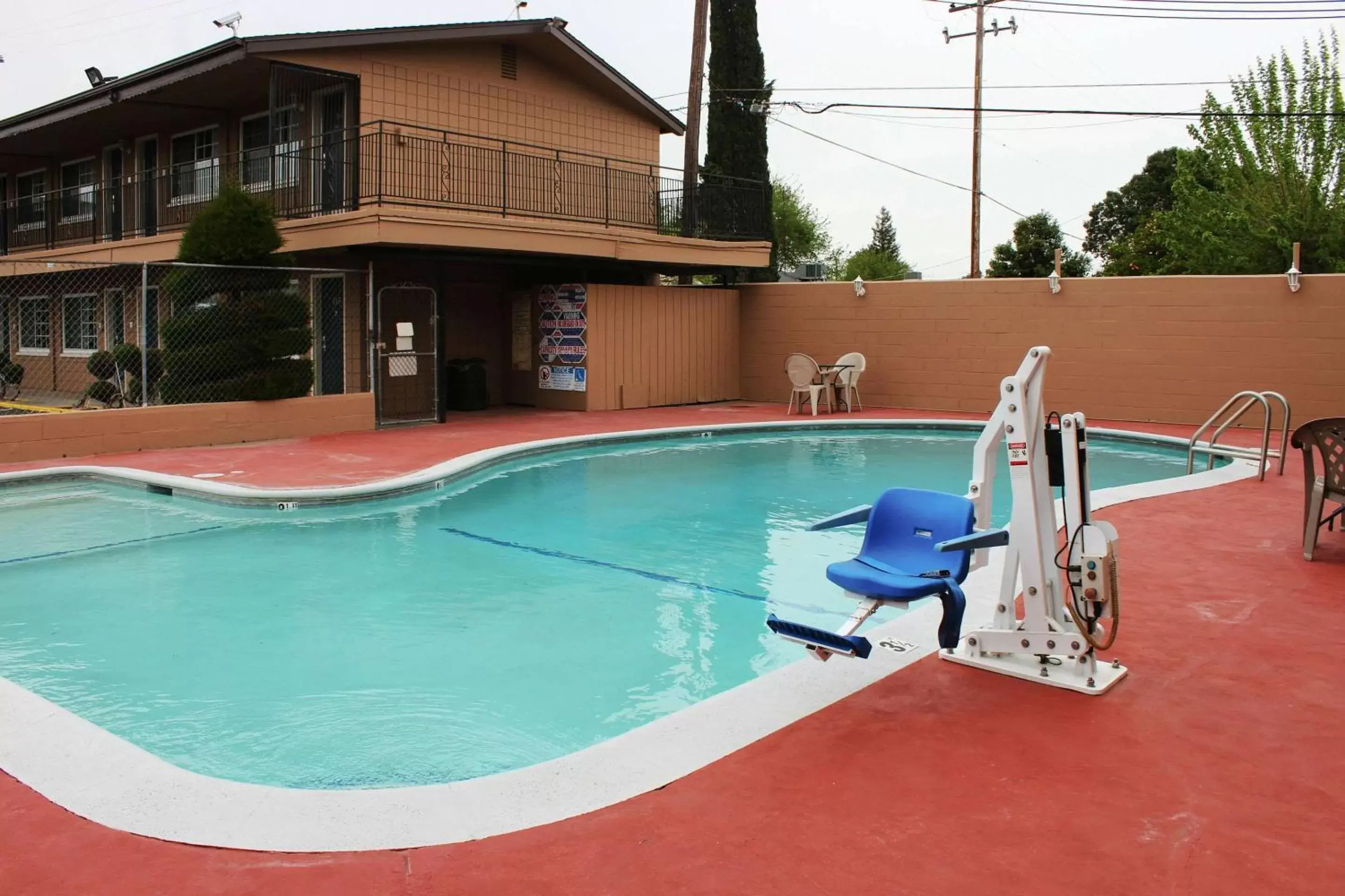 On site, Swimming Pool in Rodeway Inn Near University-Gateway to Yosemite