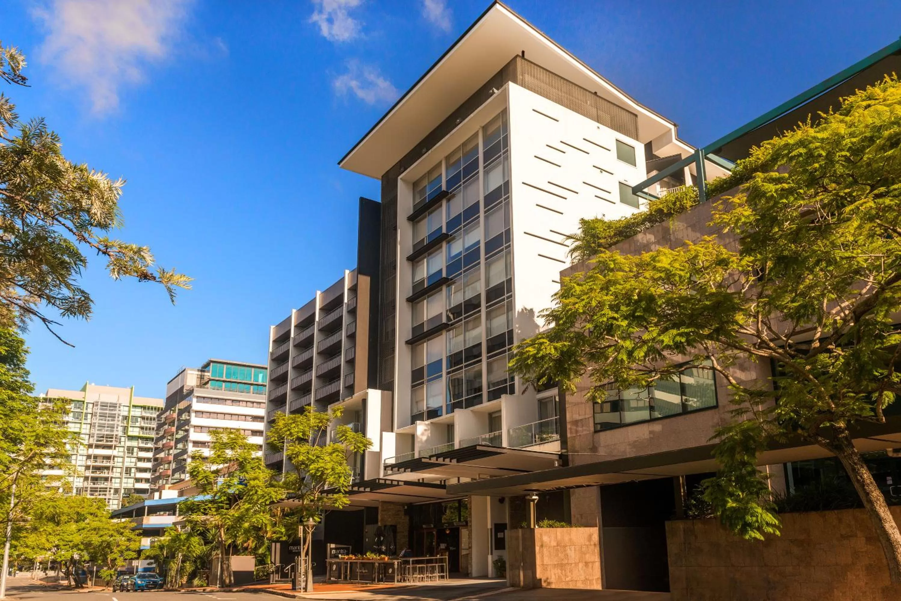 Property building in Mantra Terrace Brisbane