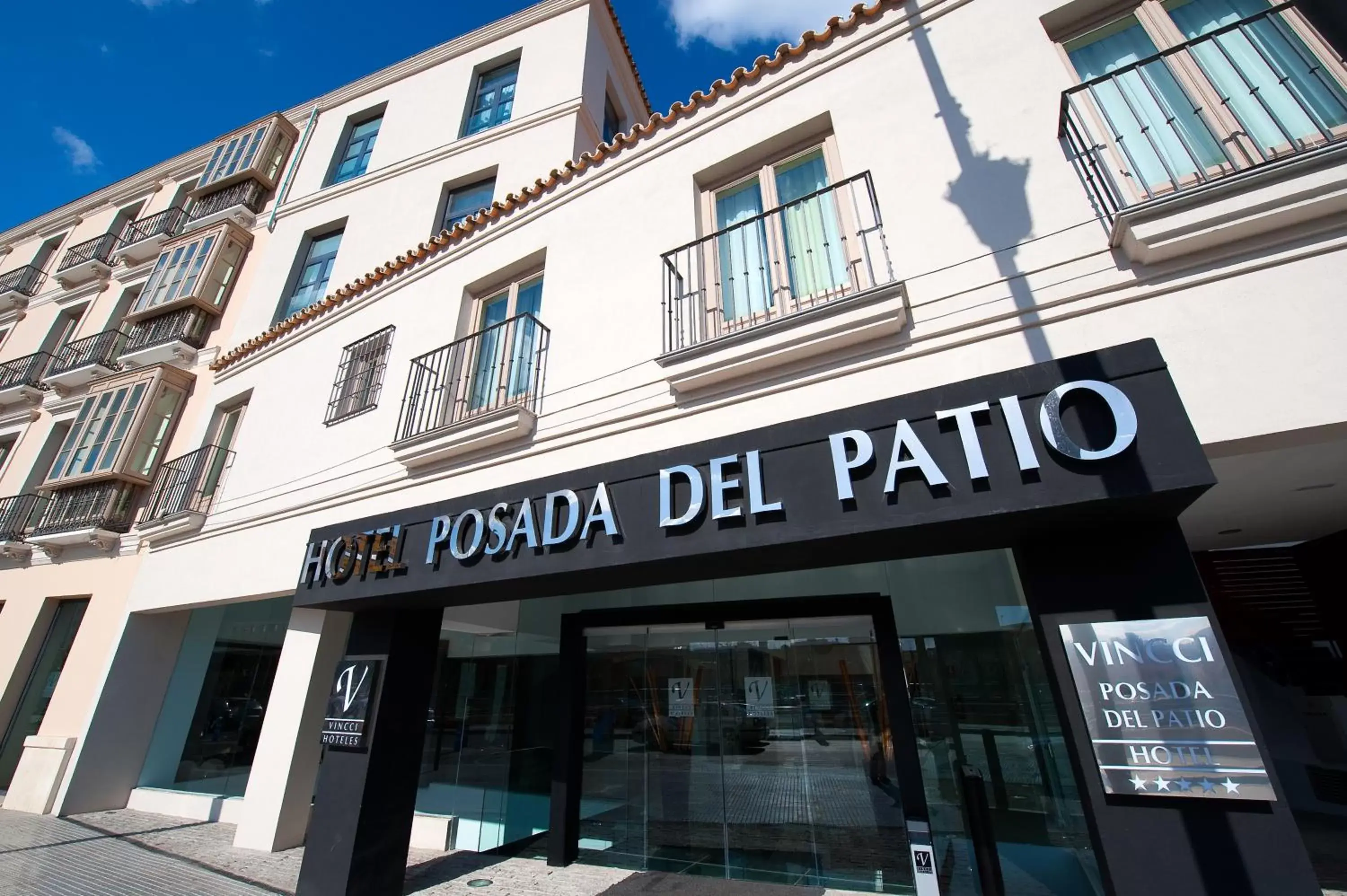 Facade/entrance, Property Building in Vincci Selección Posada del Patio