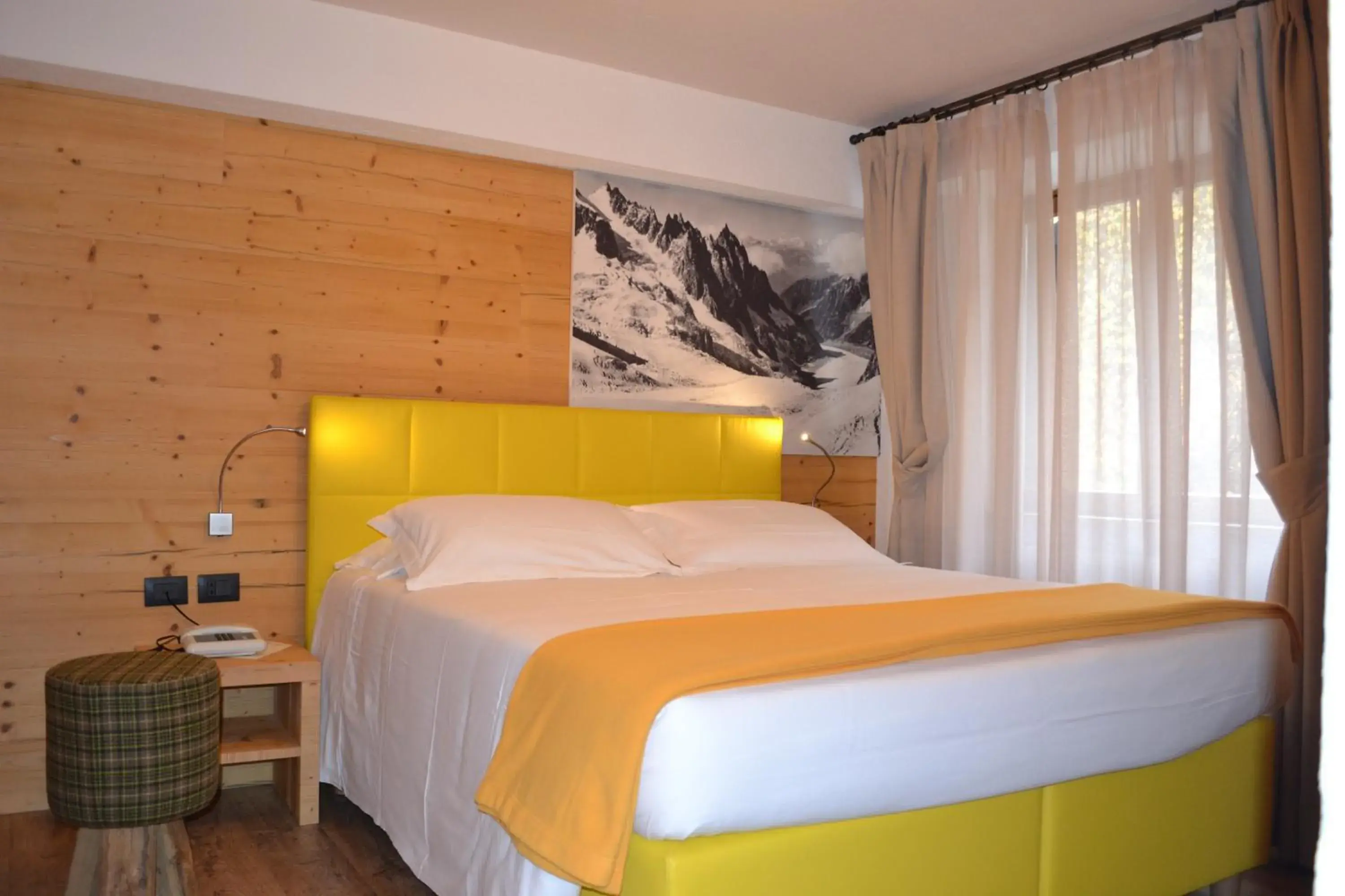 Bedroom, Bed in Hotel Pilier D'Angle & Wellness
