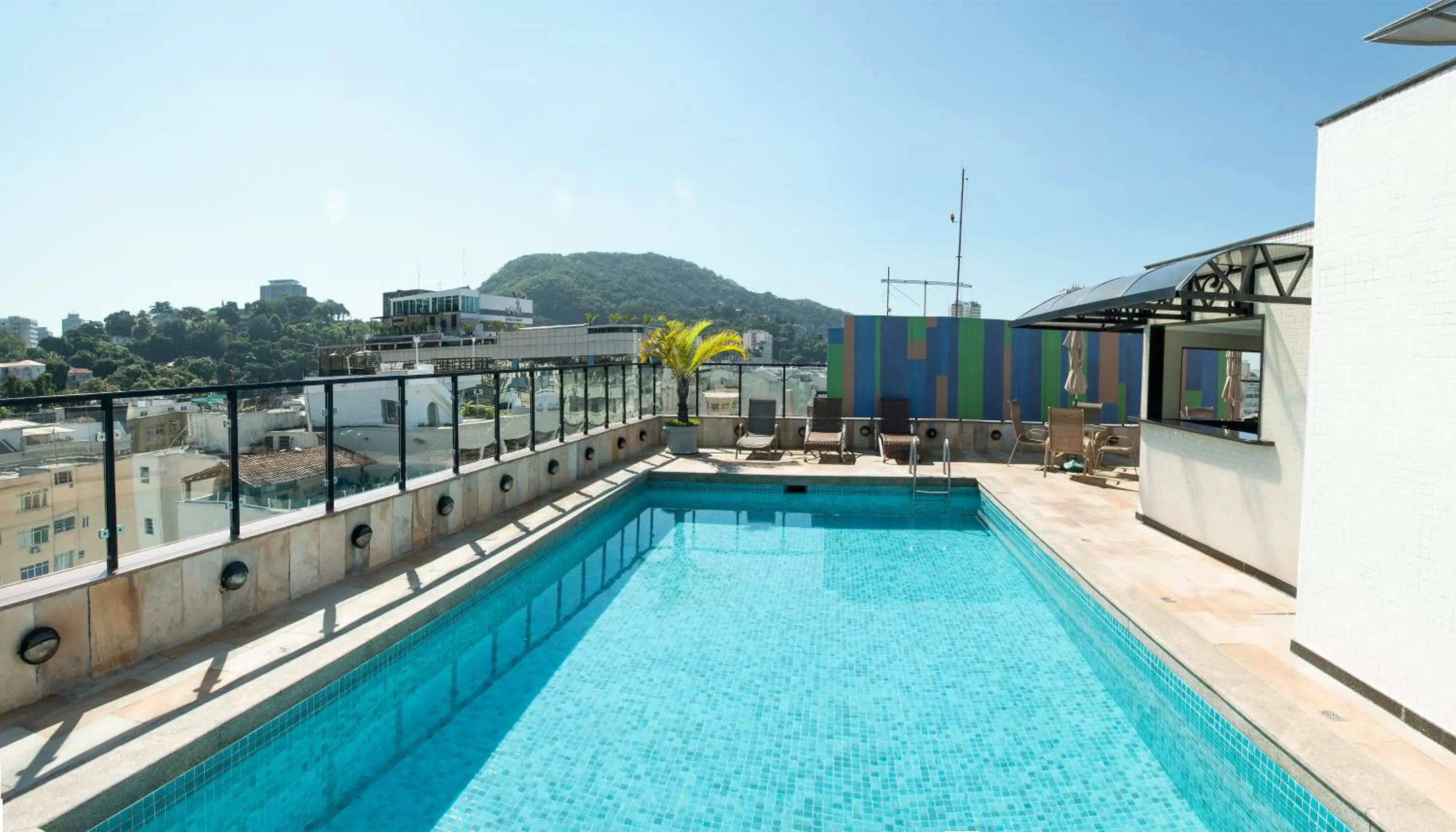 Swimming pool in Copacabana Mar Hotel