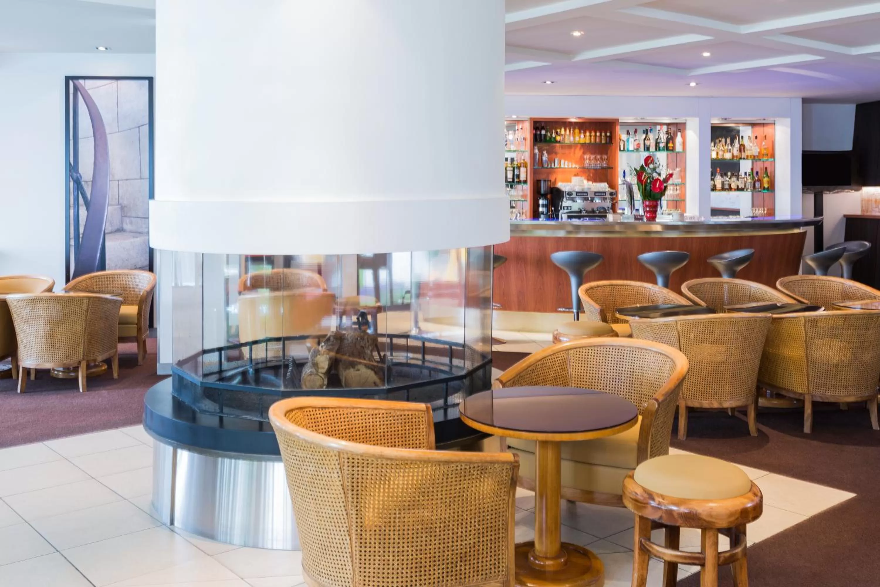 Lounge or bar in Novotel Amboise