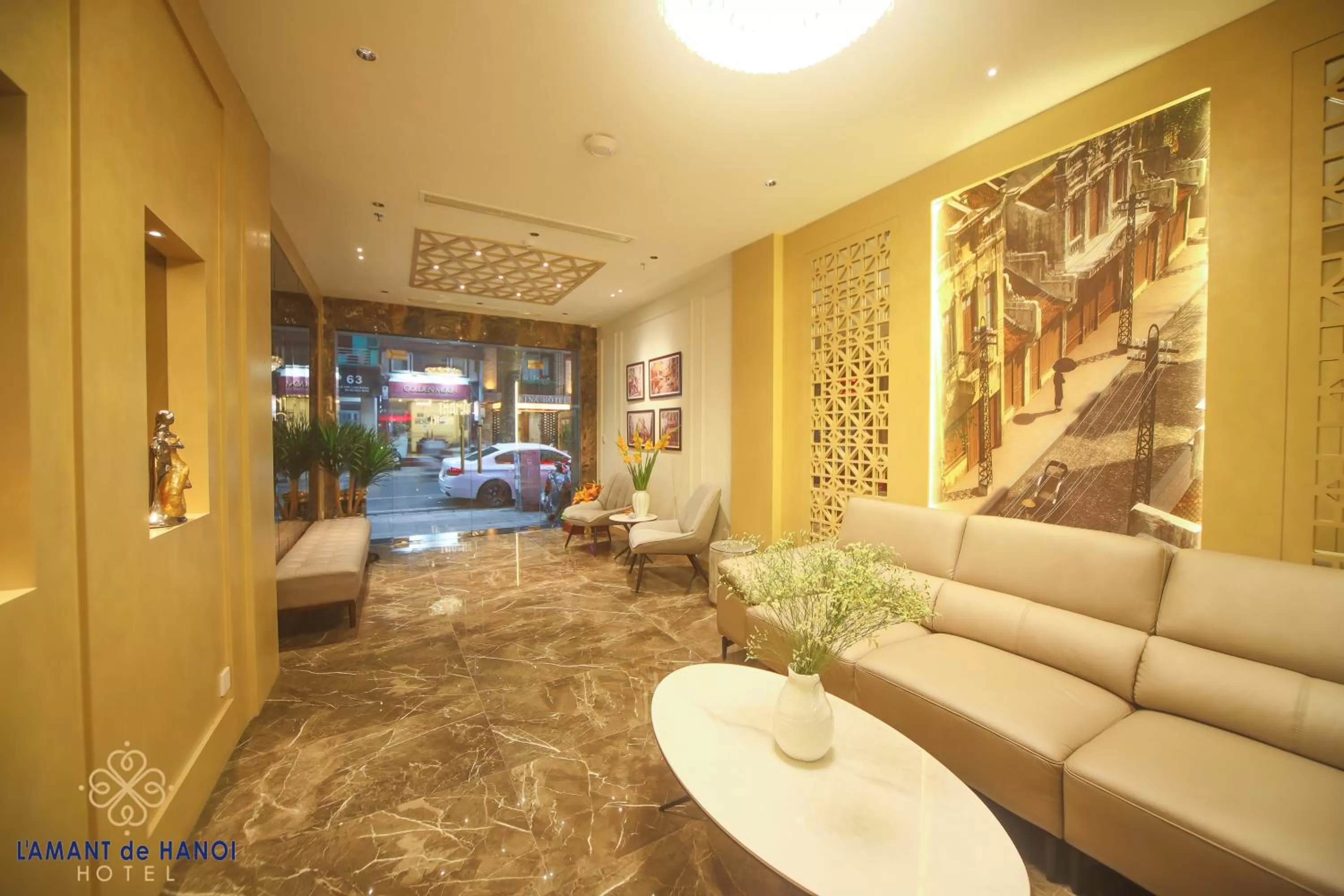 Lobby or reception in L'amant de Hanoi Hotel - khách sạn Lamant de Hà Nội