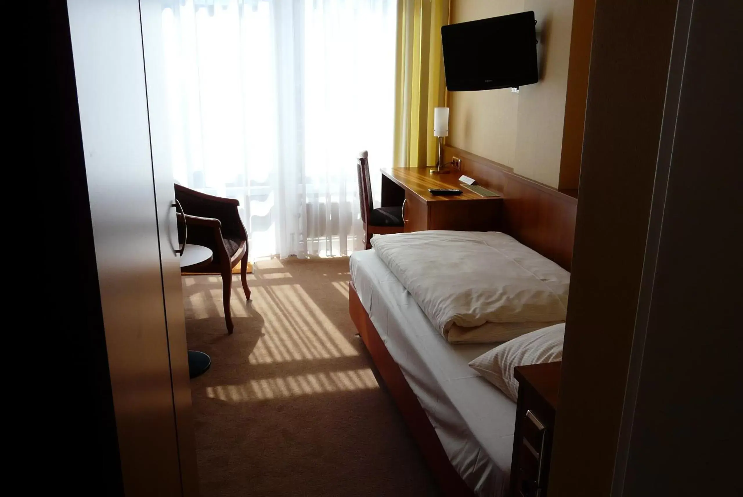 Single Room - Smoking in Traveller Hotel Single Room - Smoking in Traveller Hotel