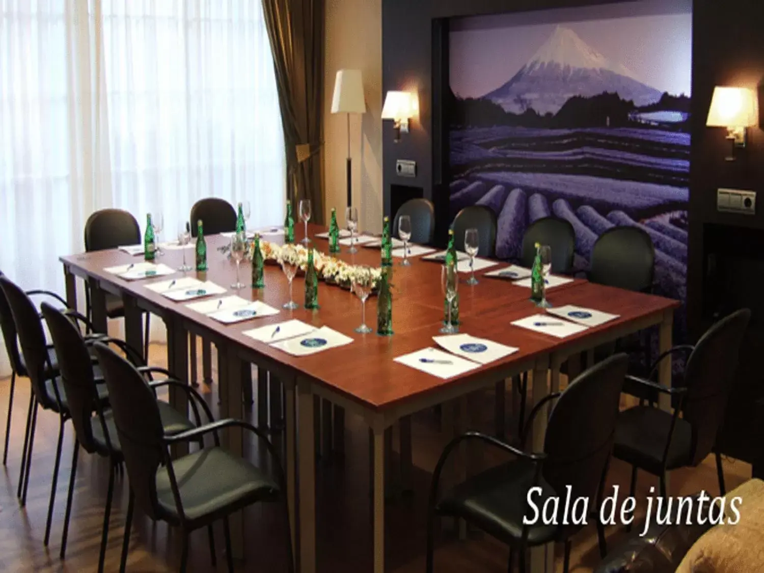 Business facilities in Oh Nice Ulises Ceuta