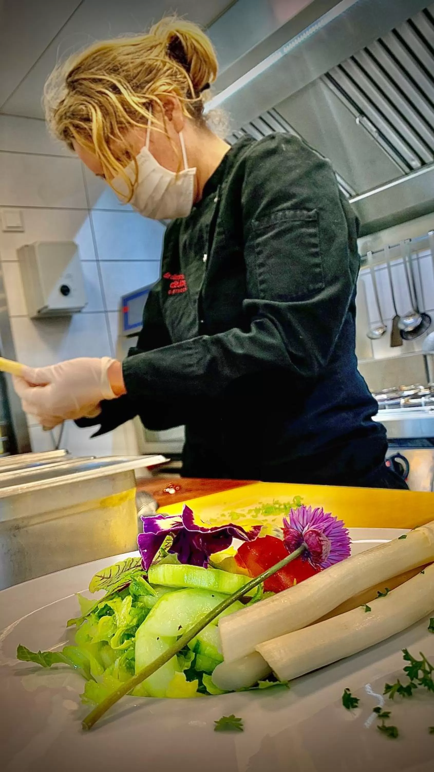 Food and drinks in De Dames Van De Jonge Hotel Restaurant