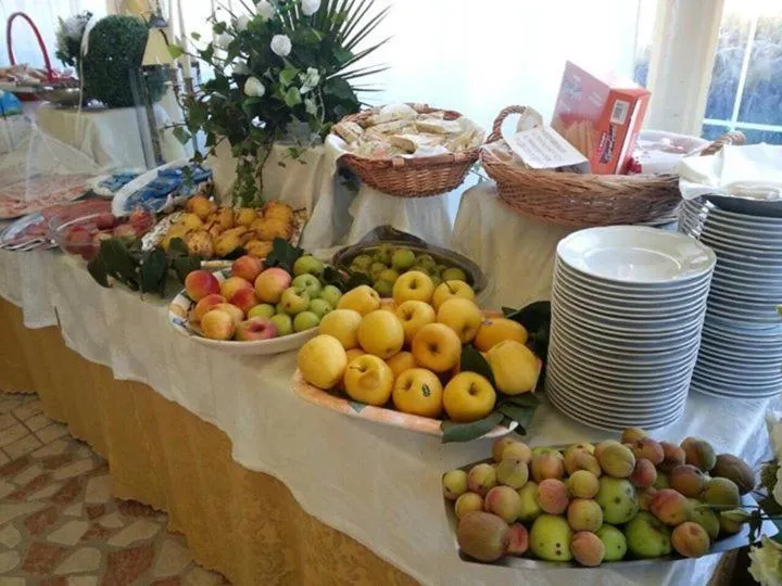Food in Hotel Holiday Sul Lago