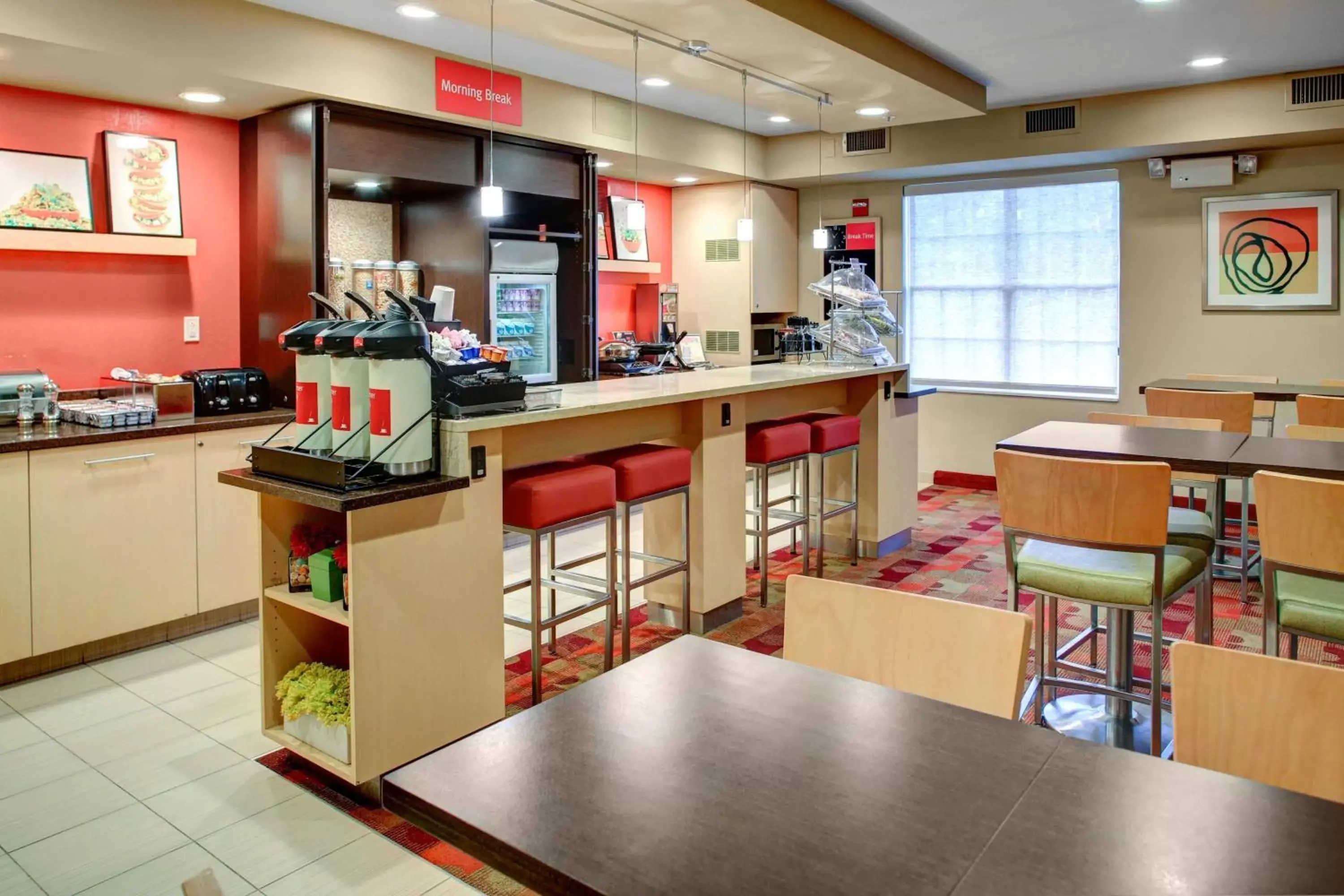 Breakfast, Restaurant/Places to Eat in Towneplace Suites by Marriott Cleveland Westlake