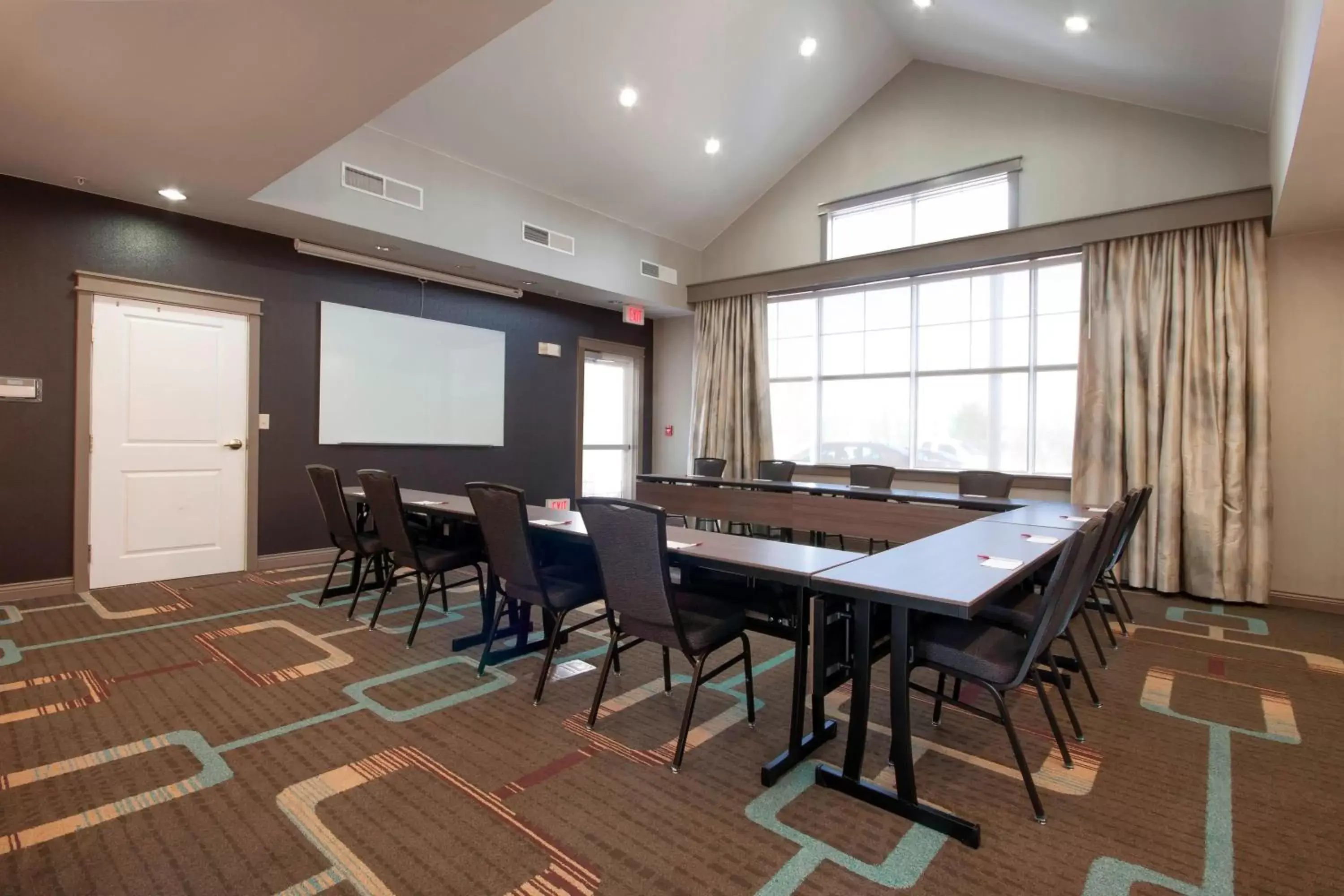 Meeting/conference room in Residence Inn Des Moines West at Jordan Creek Town Center
