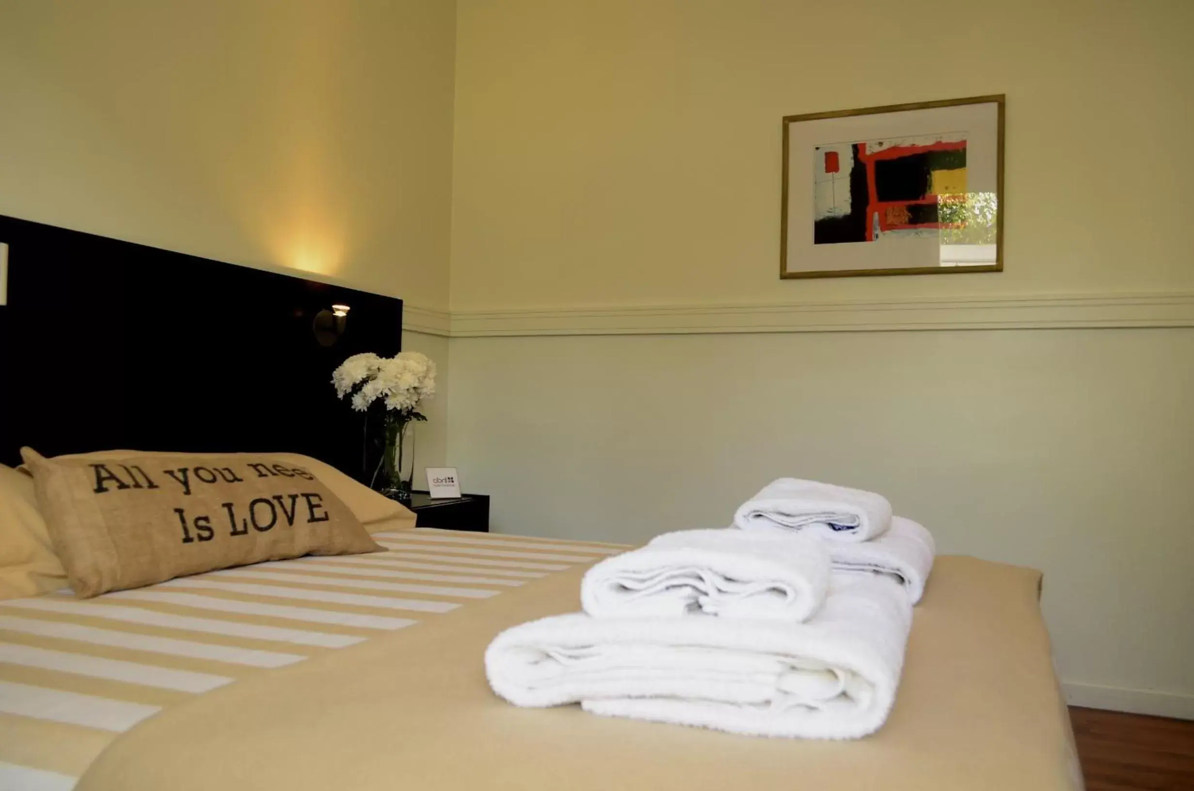 Bedroom, Bed in Abril Hotel Boutique