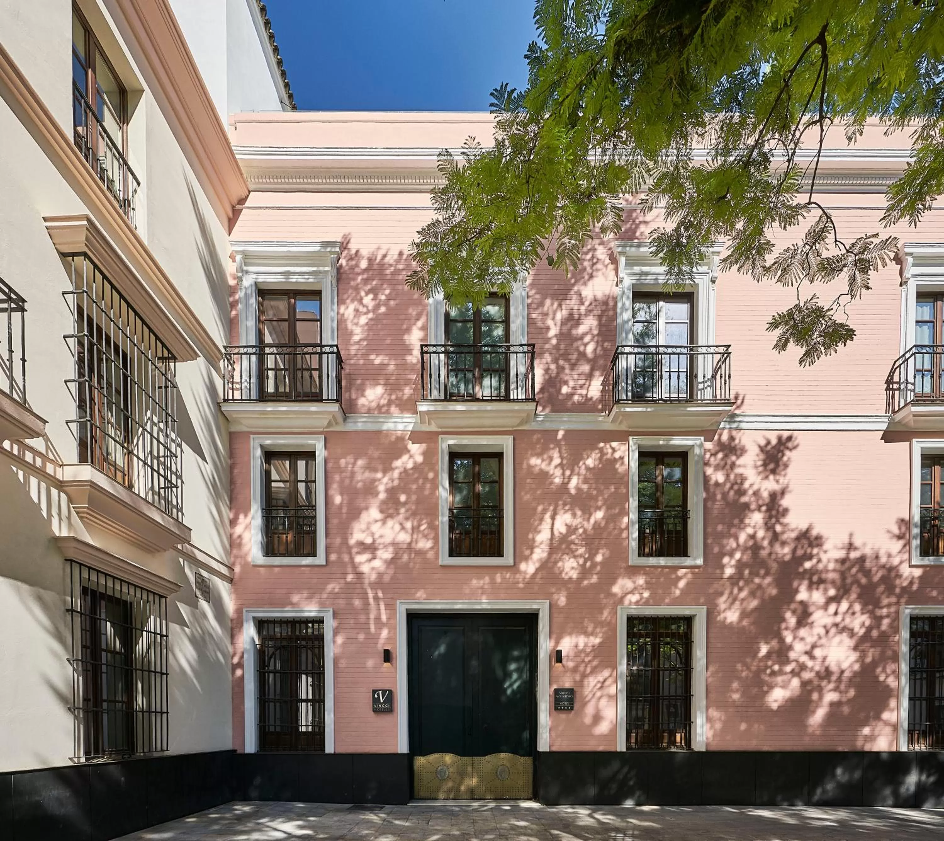 Property building in Vincci Molviedro