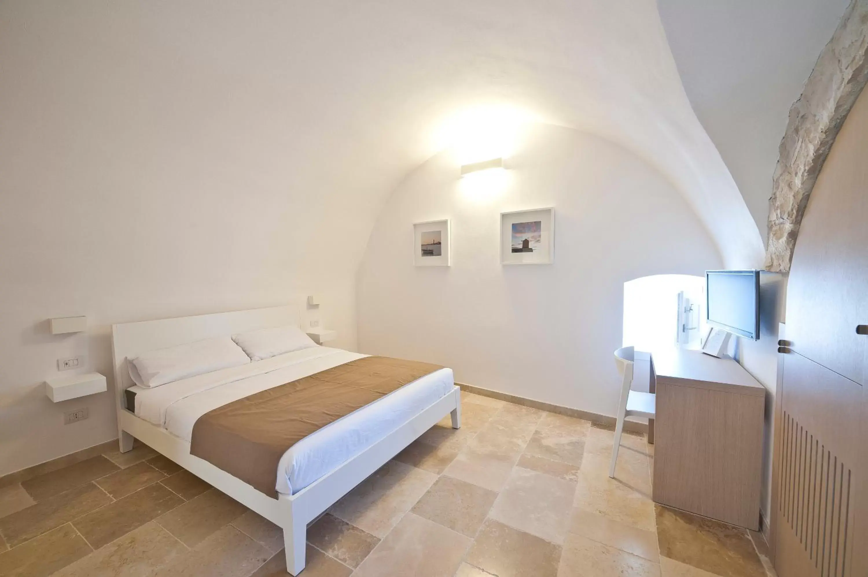 Bed in MoMa B&B Molfetta Mare