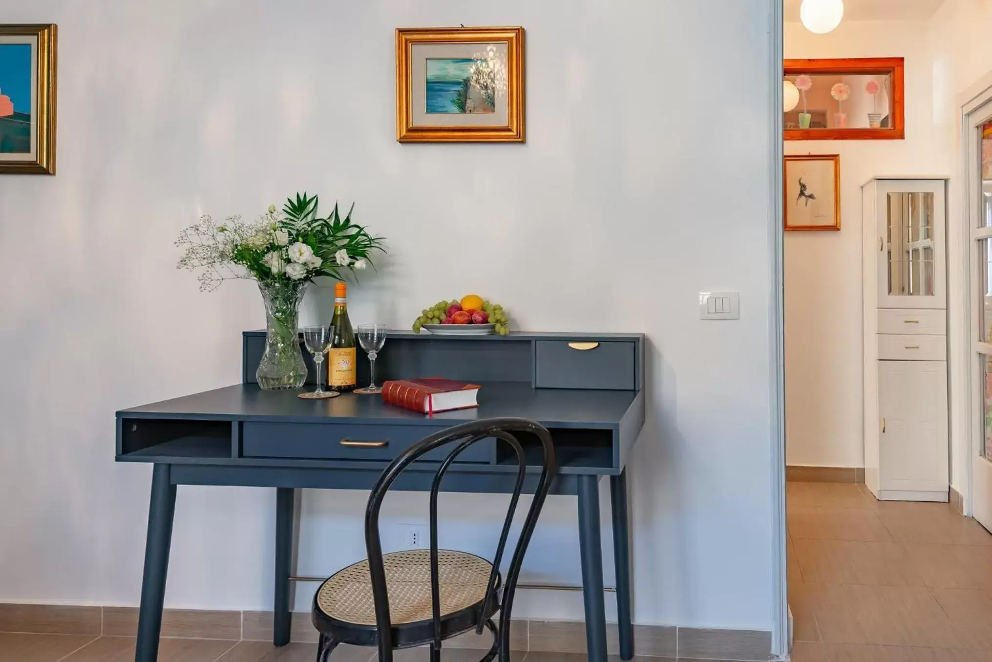 hair dresser, Dining Area in B&B TOMMASO FAZELLO SCIACCA Residenza artistica