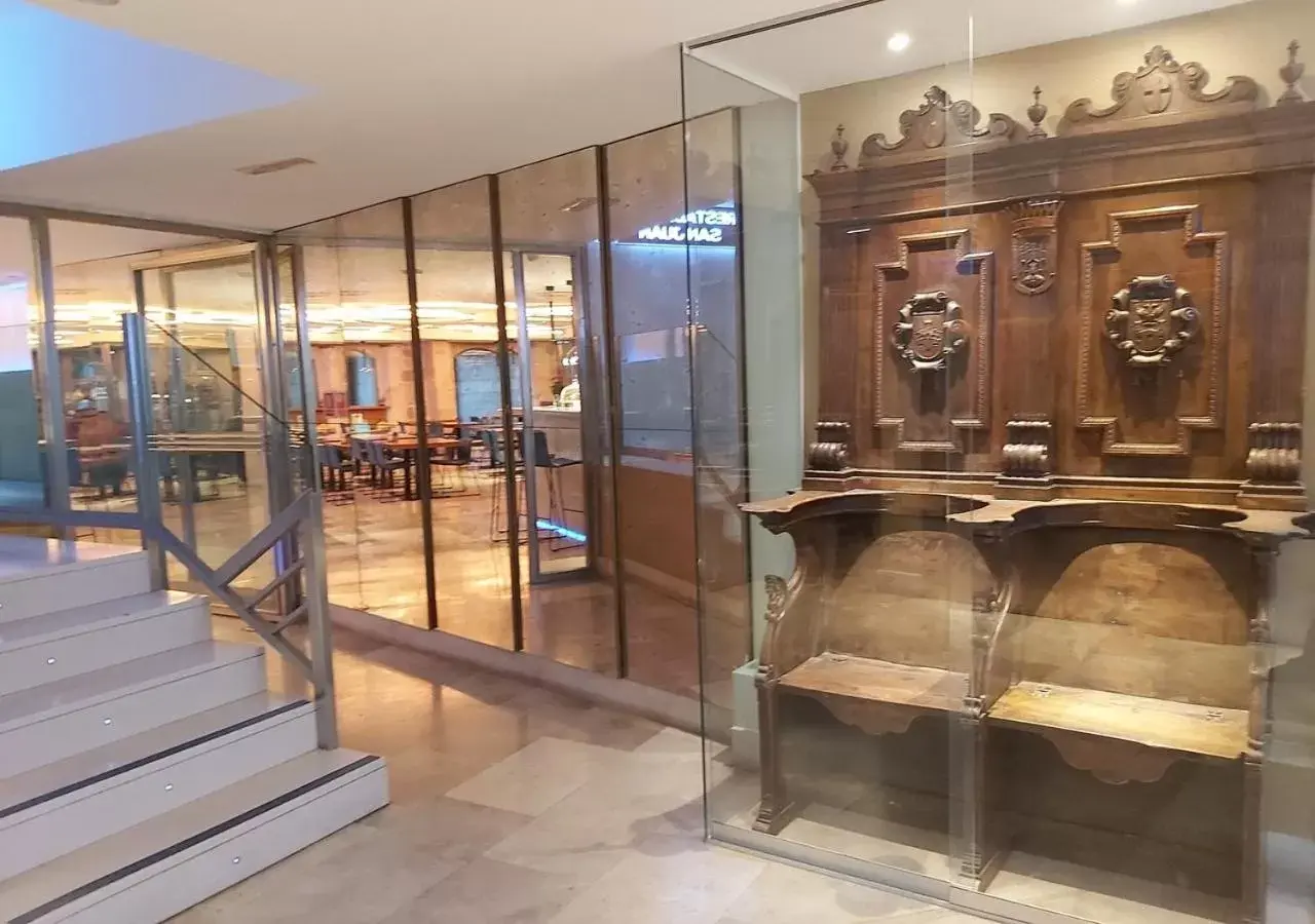 Lobby or reception in Hotel Centro Los Braseros Lobby or reception in Hotel Centro Los Braseros