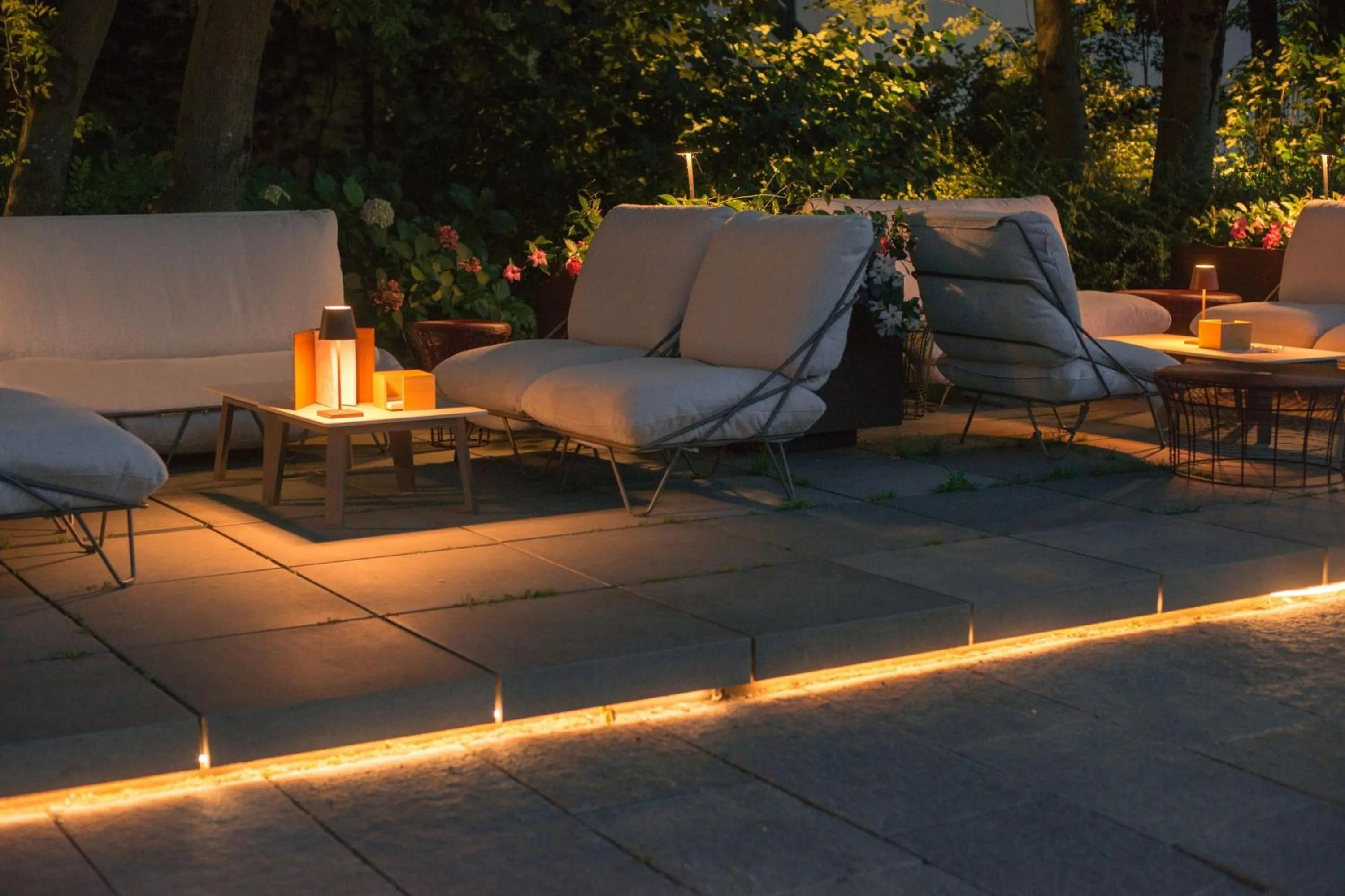 Restaurant/places to eat in Sheraton Lake Como Hotel