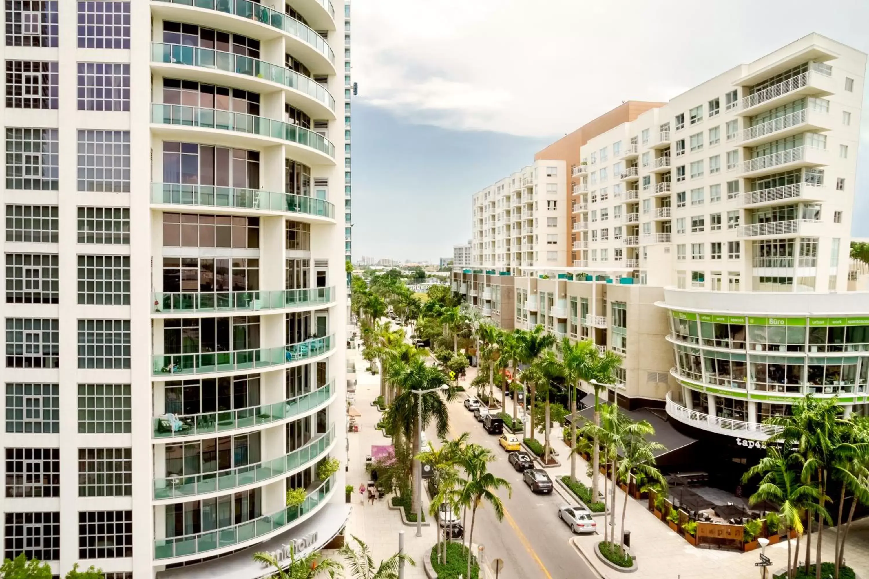 Property building in Hyde Suites Midtown Miami