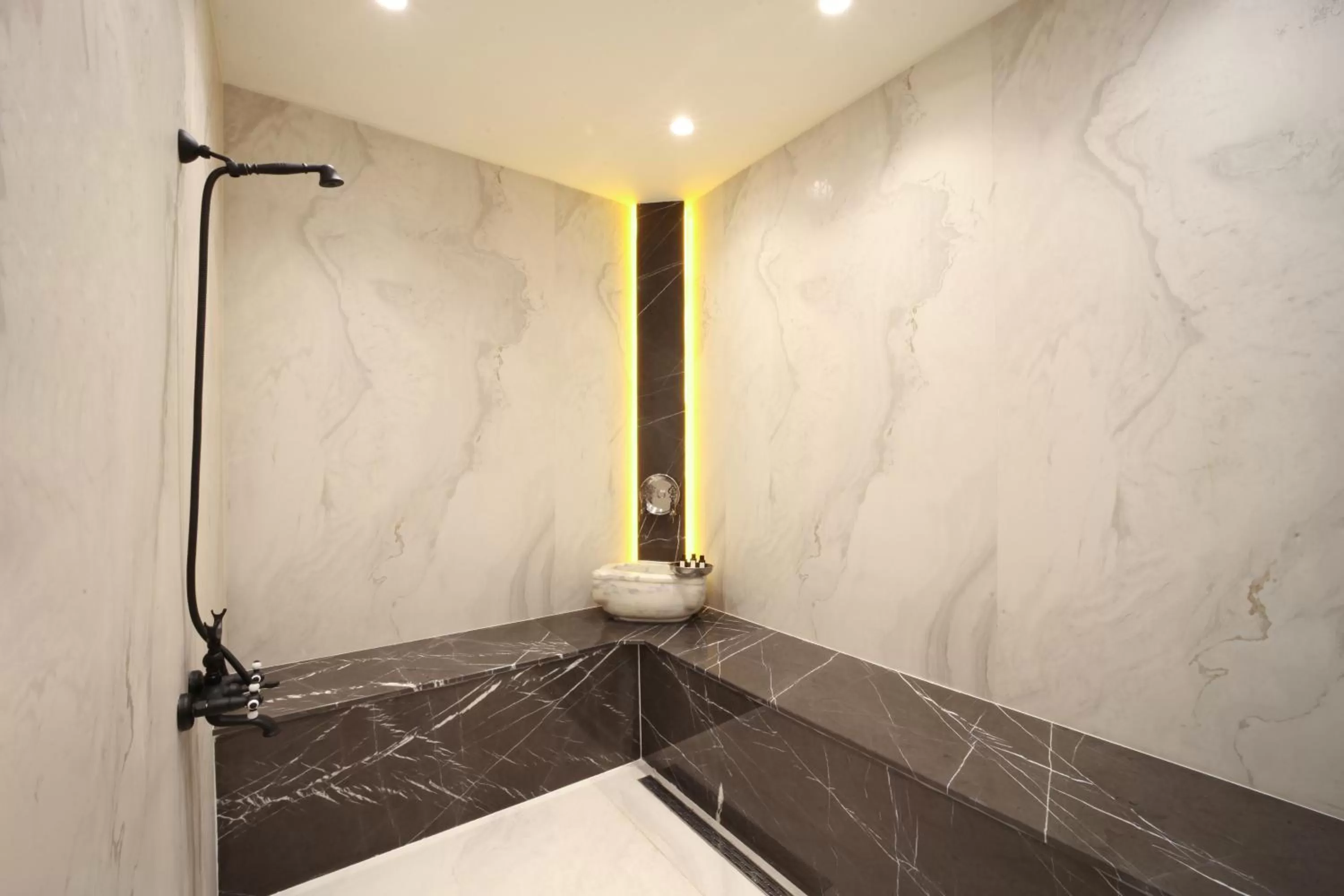 Spa and wellness centre/facilities in Mula Hotel