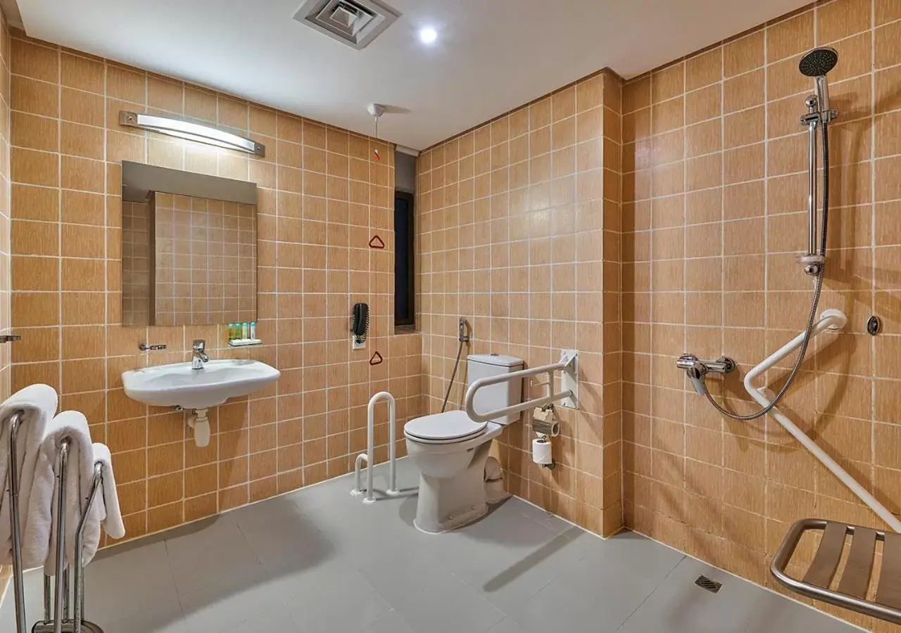 Bathroom in Ramada Hotel, Suites and Apartments by Wyndham Dubai JBR Bathroom in Ramada Hotel, Suites and Apartments by Wyndham Dubai JBR