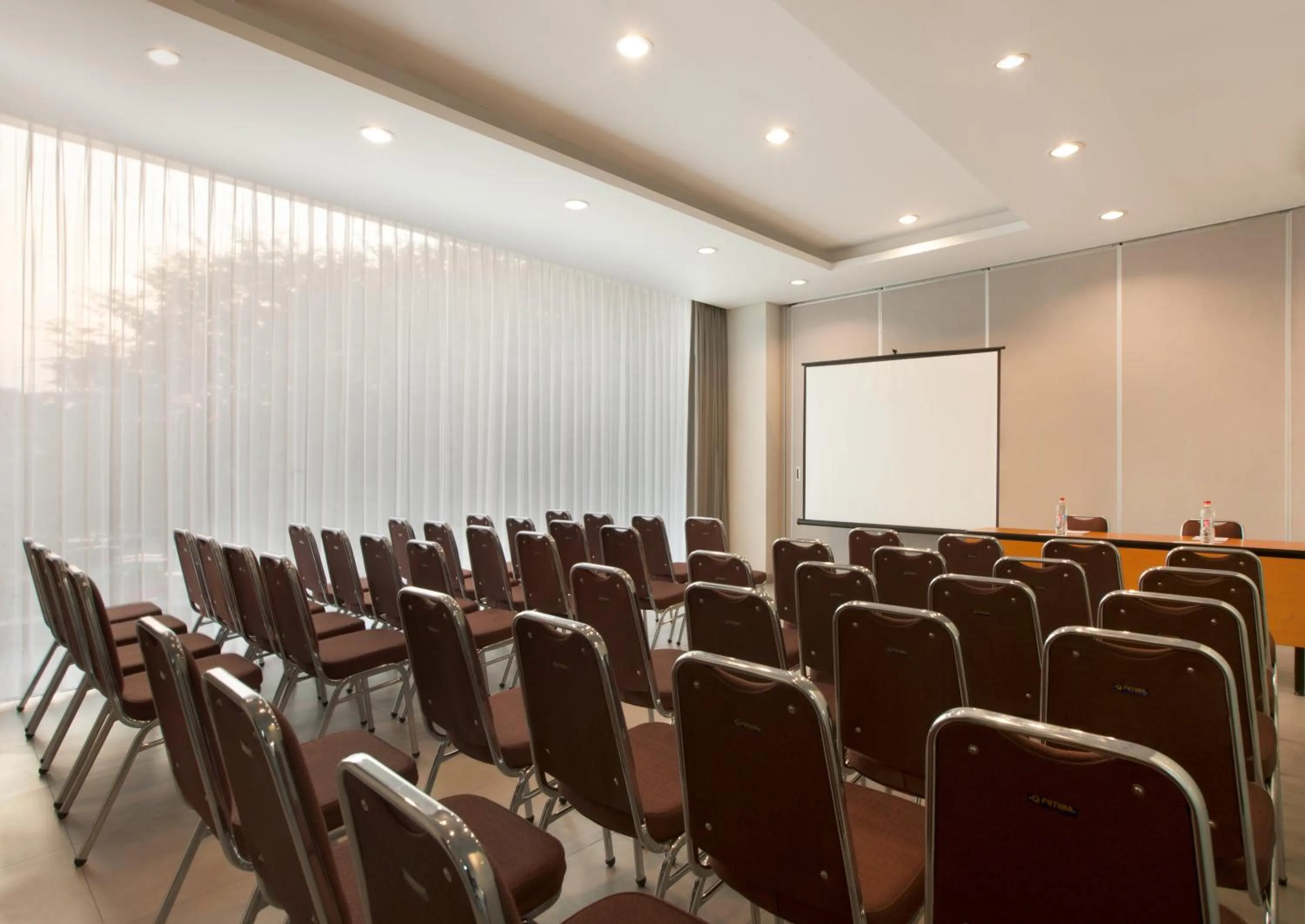 Meeting/conference room in Amaris Hotel Darmo Surabaya