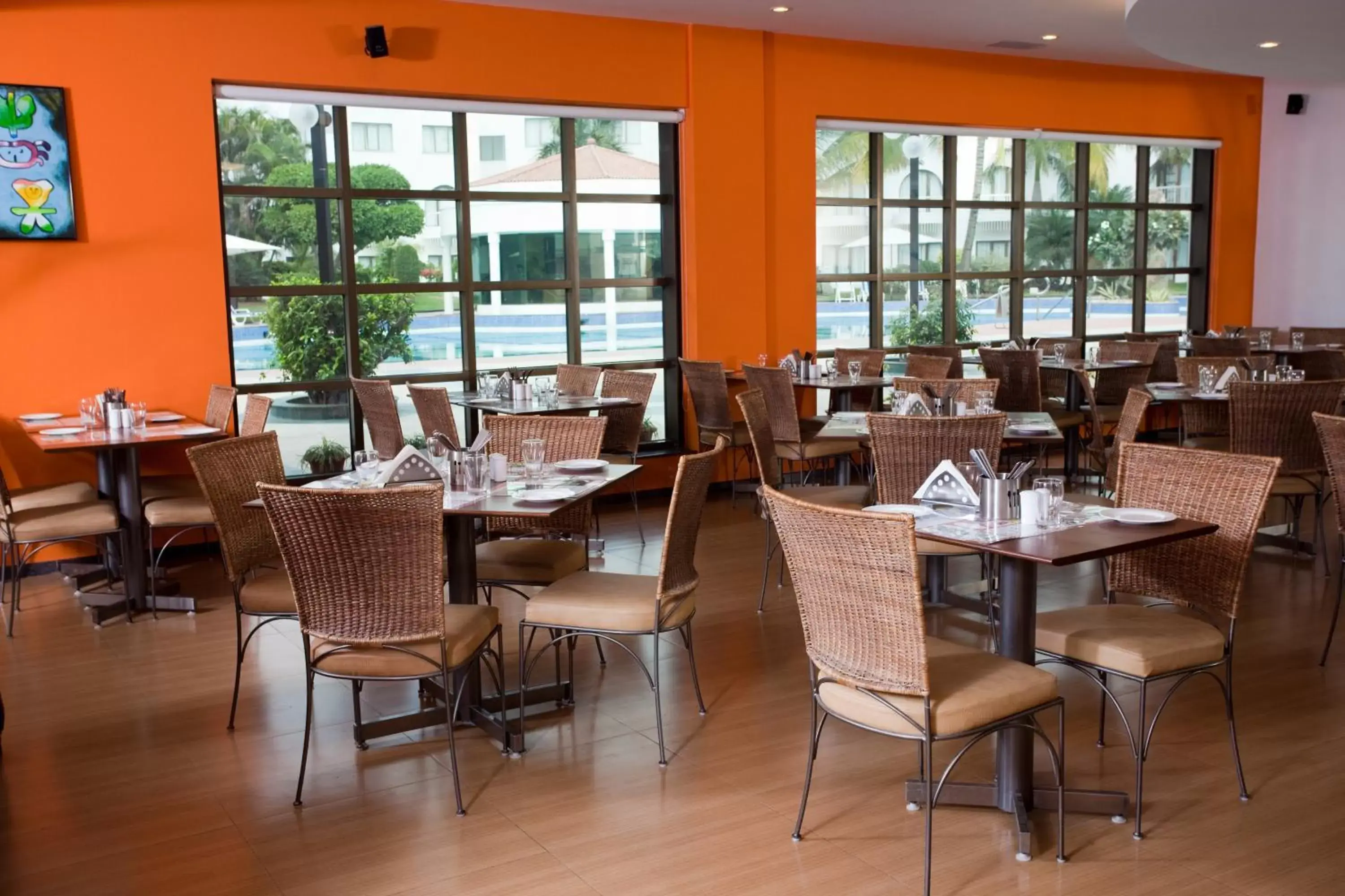 Restaurant/Places to Eat in Lemon Tree Hotel, Aurangabad