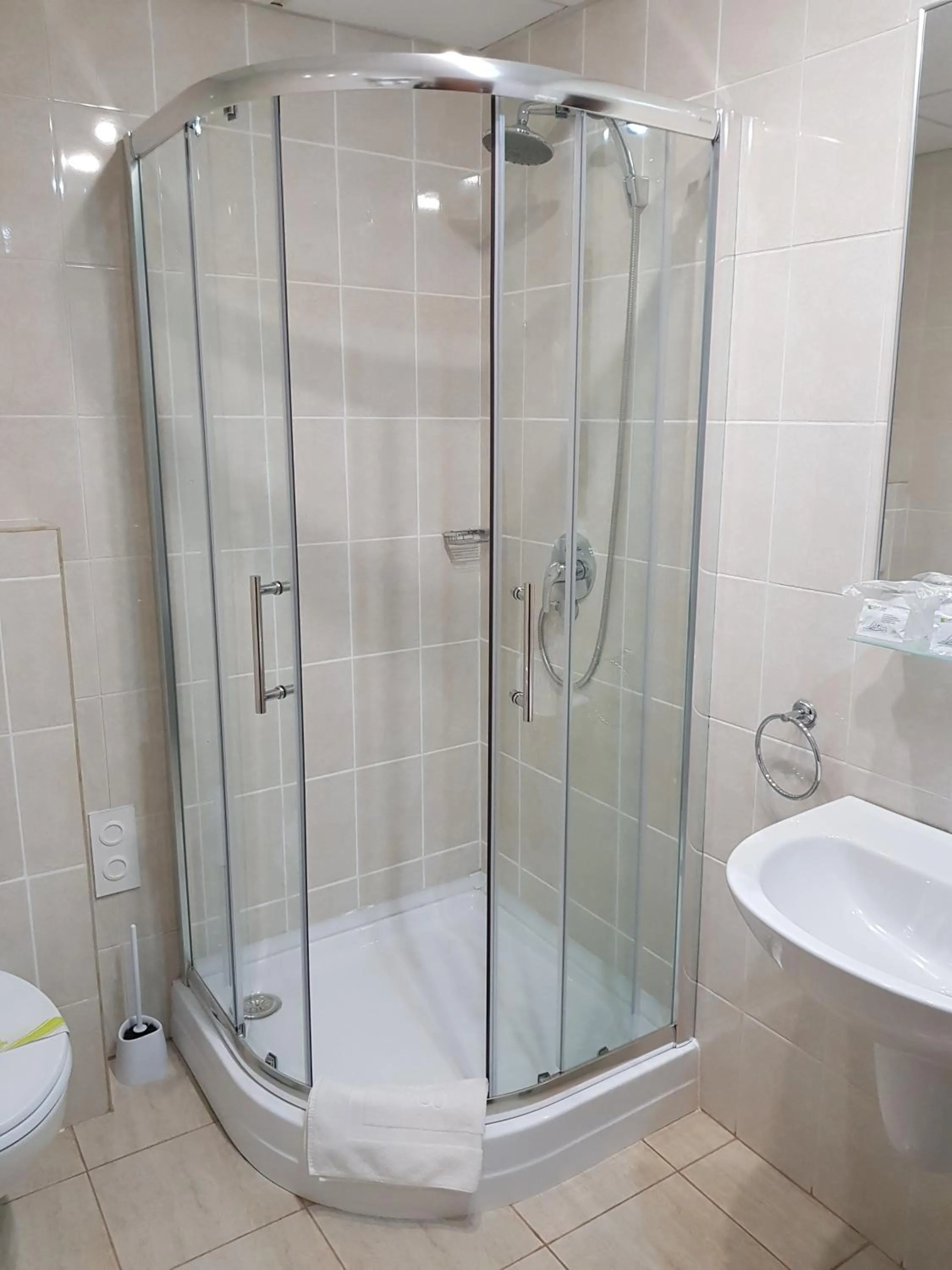Shower in Hotel Rivulus