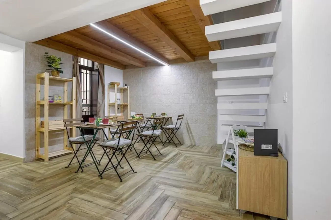 Kitchen or kitchenette, Dining Area in Calypso Il Binario Elegance