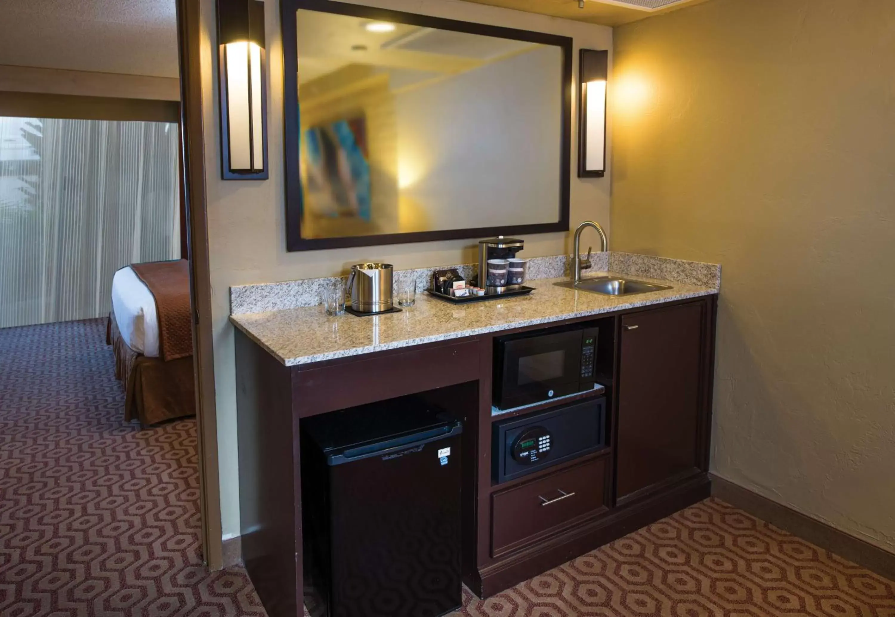 Bedroom, Bathroom in DoubleTree Suites by Hilton Tucson-Williams Center