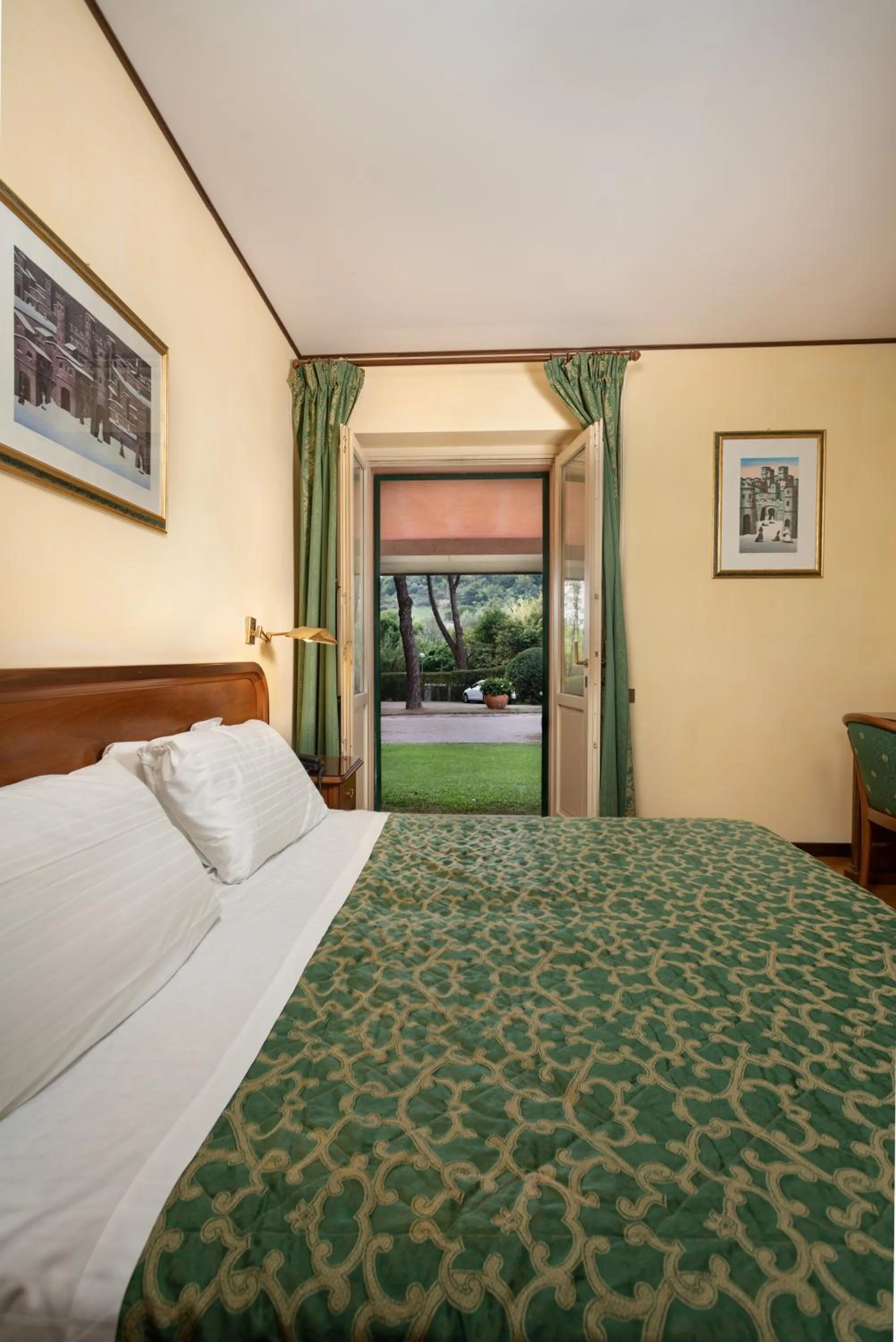 Bed in Relais San Clemente