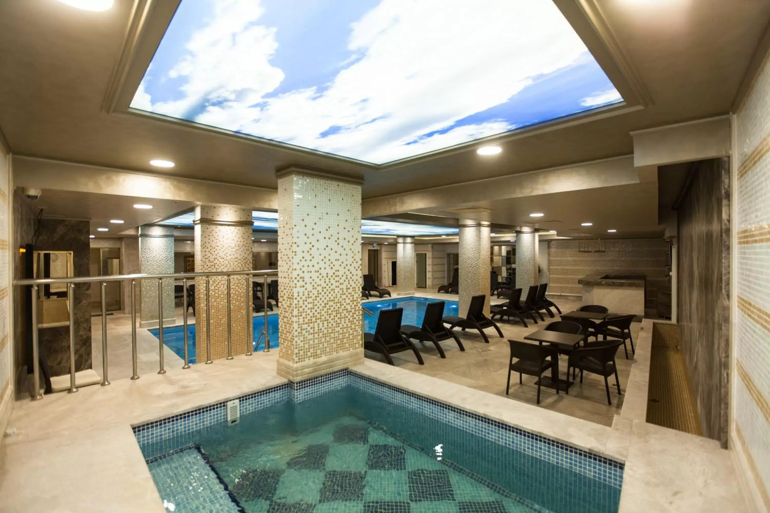Spa and wellness centre/facilities, Swimming Pool in Miss Istanbul Hotel & Spa