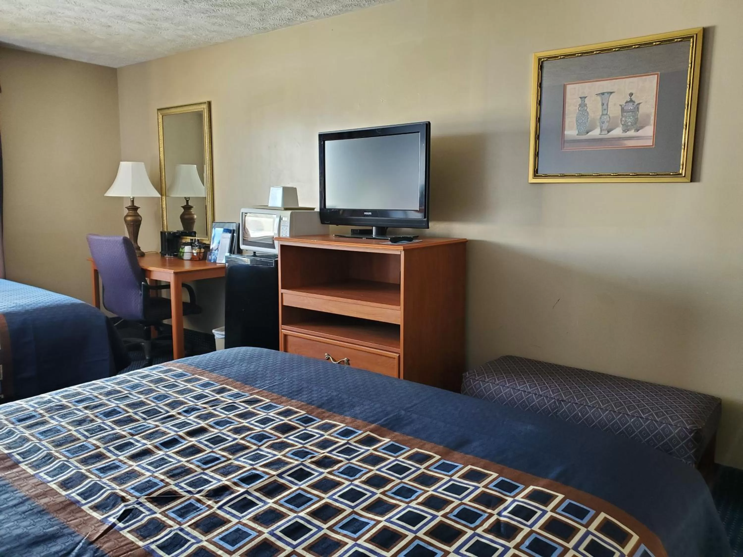 Bedroom, Bed in VICTORIAN INN