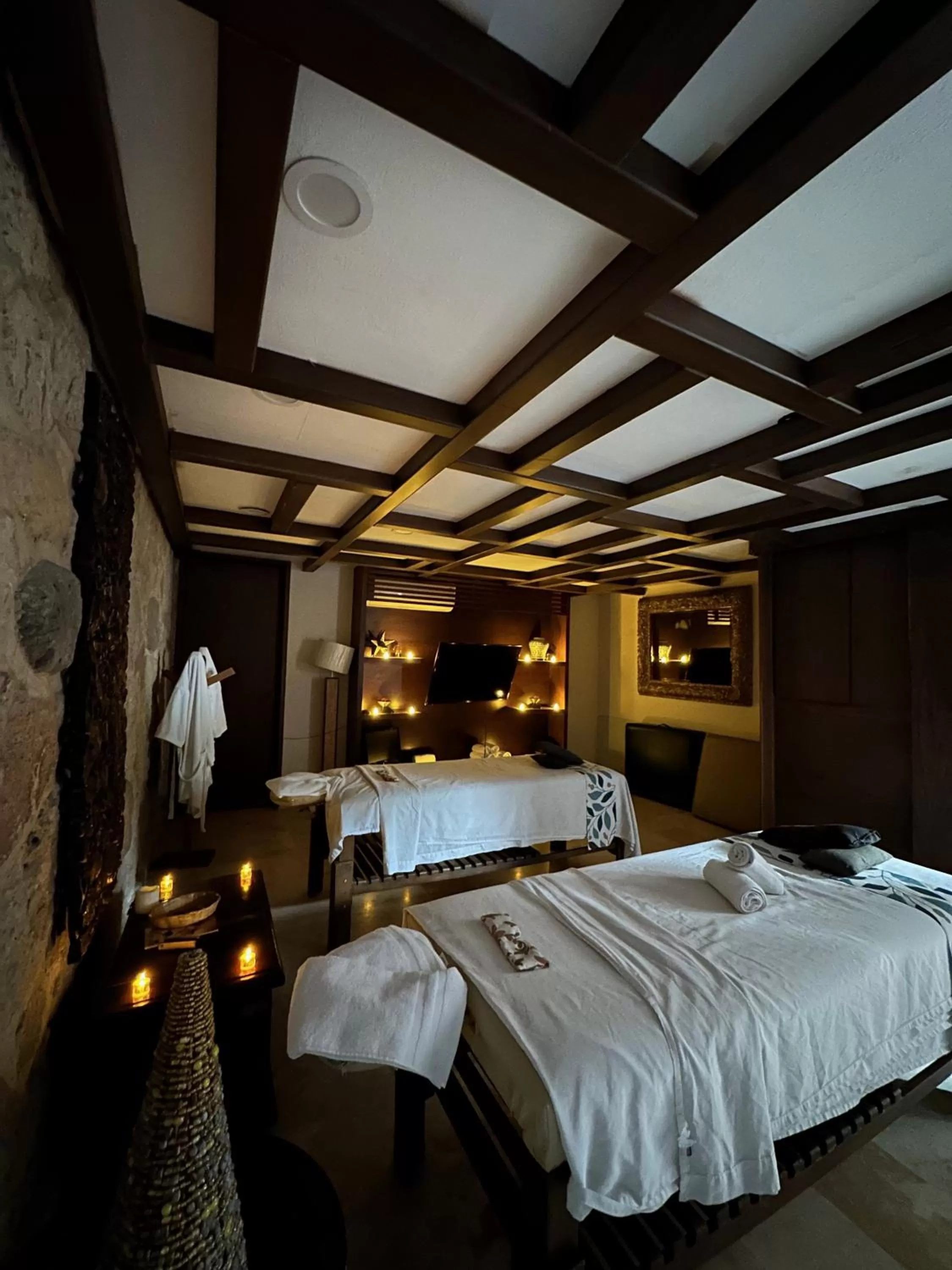 Bed in Hotel Lindo Ajijic Bed & Breakfast