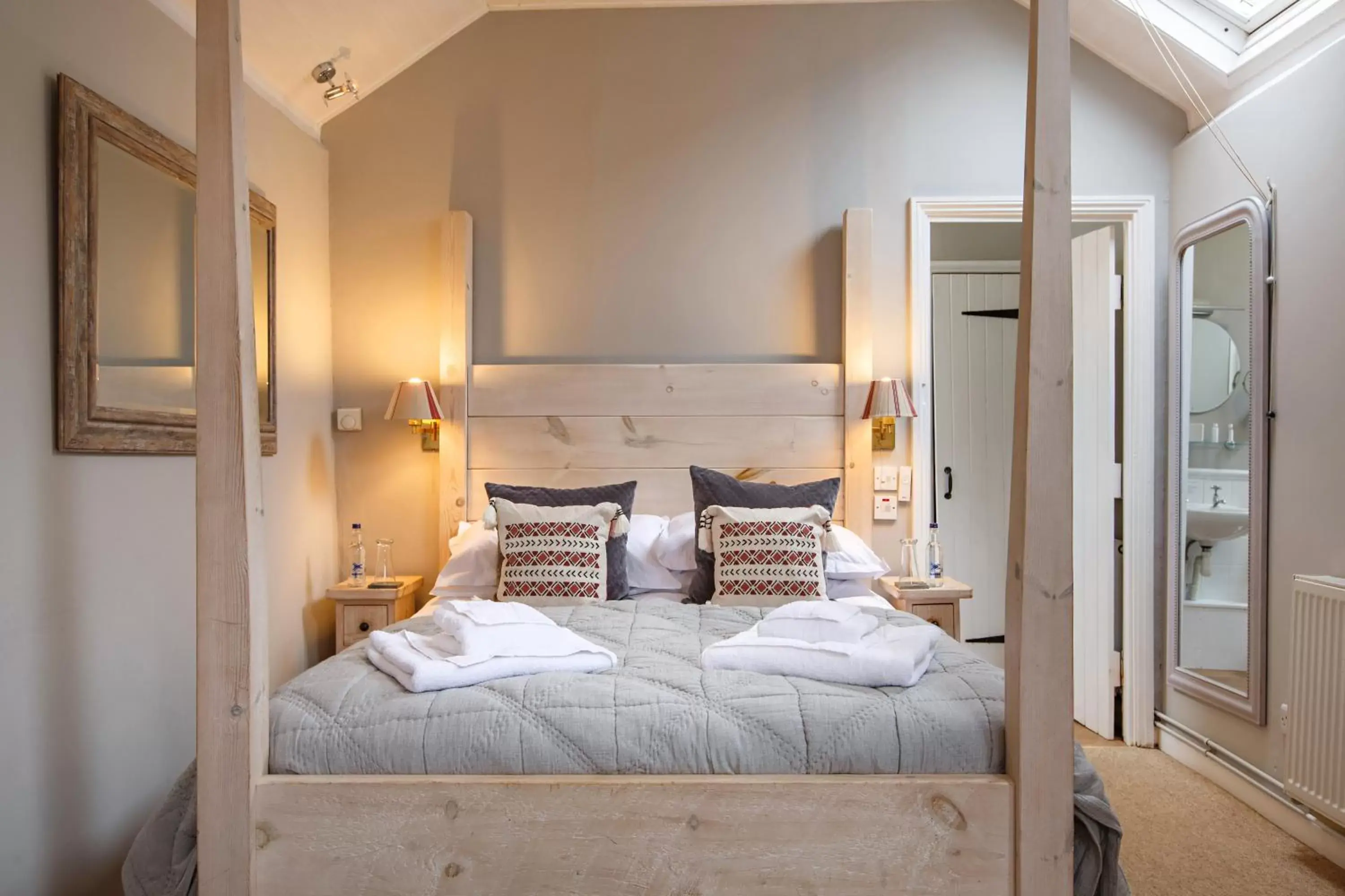 Bedroom, Bed in Cley Windmill