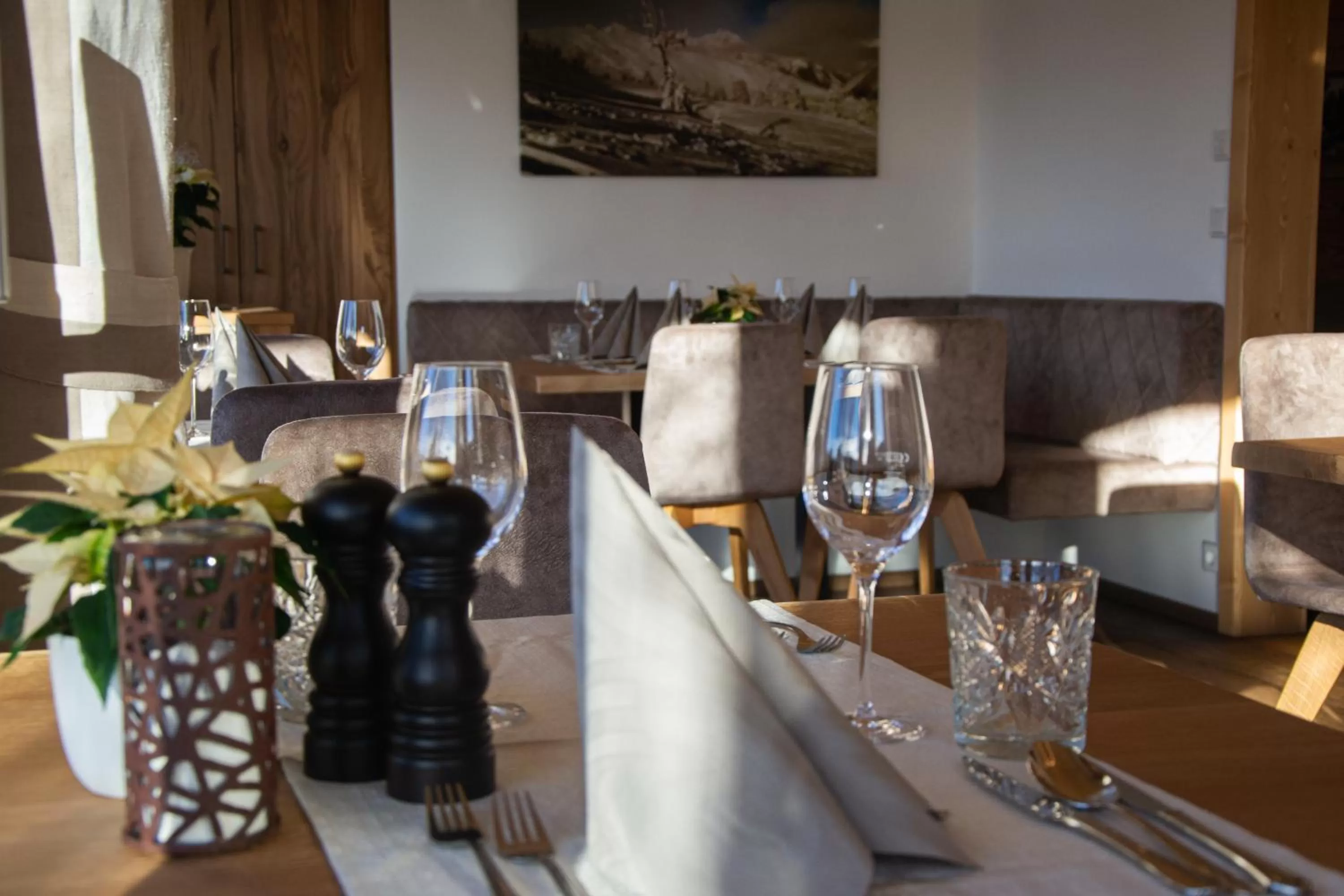 Restaurant/places to eat in Hotel Häuserl im Wald