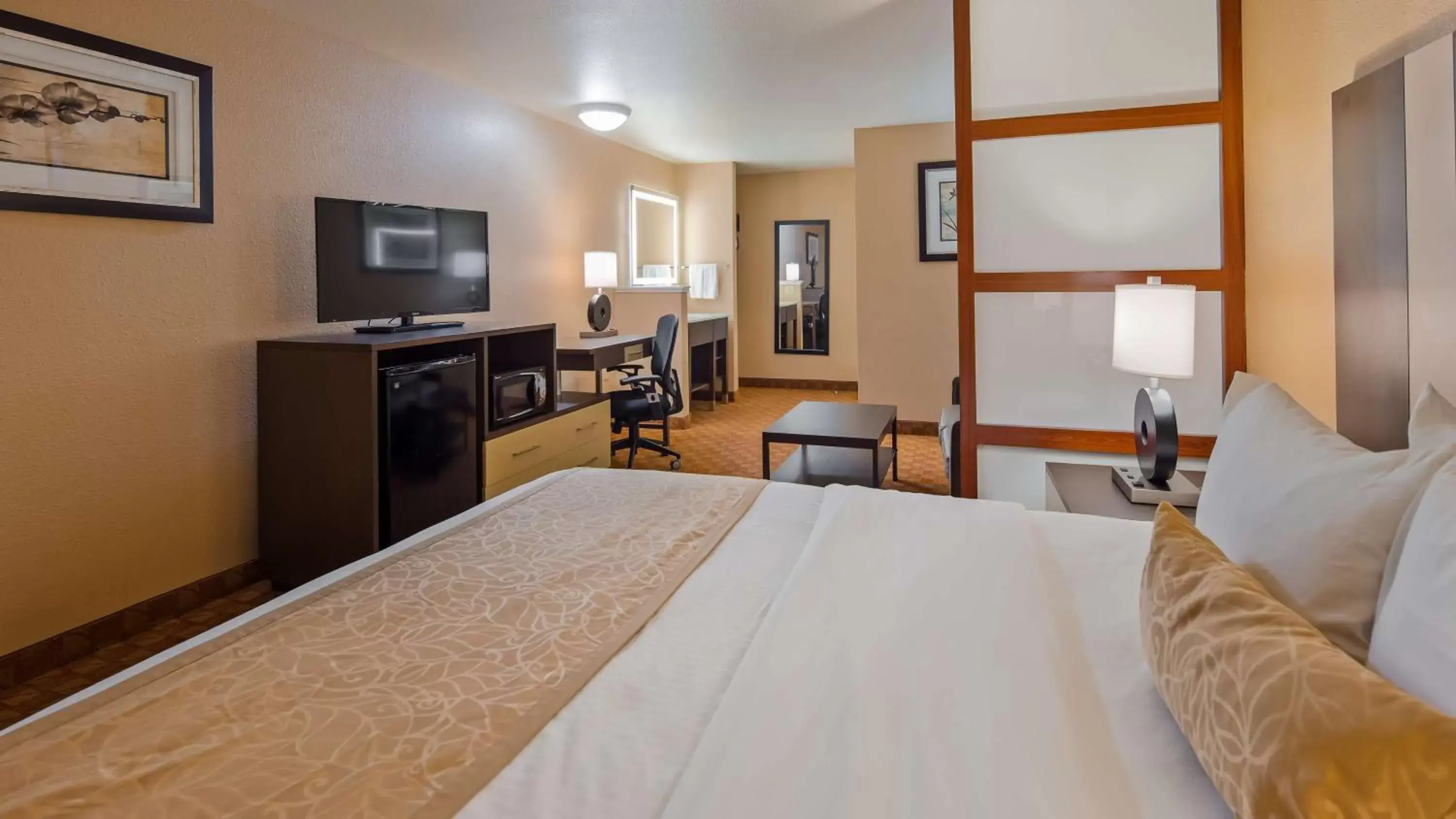 Bedroom, Bed in Best Western Fallon Inn & Suites
