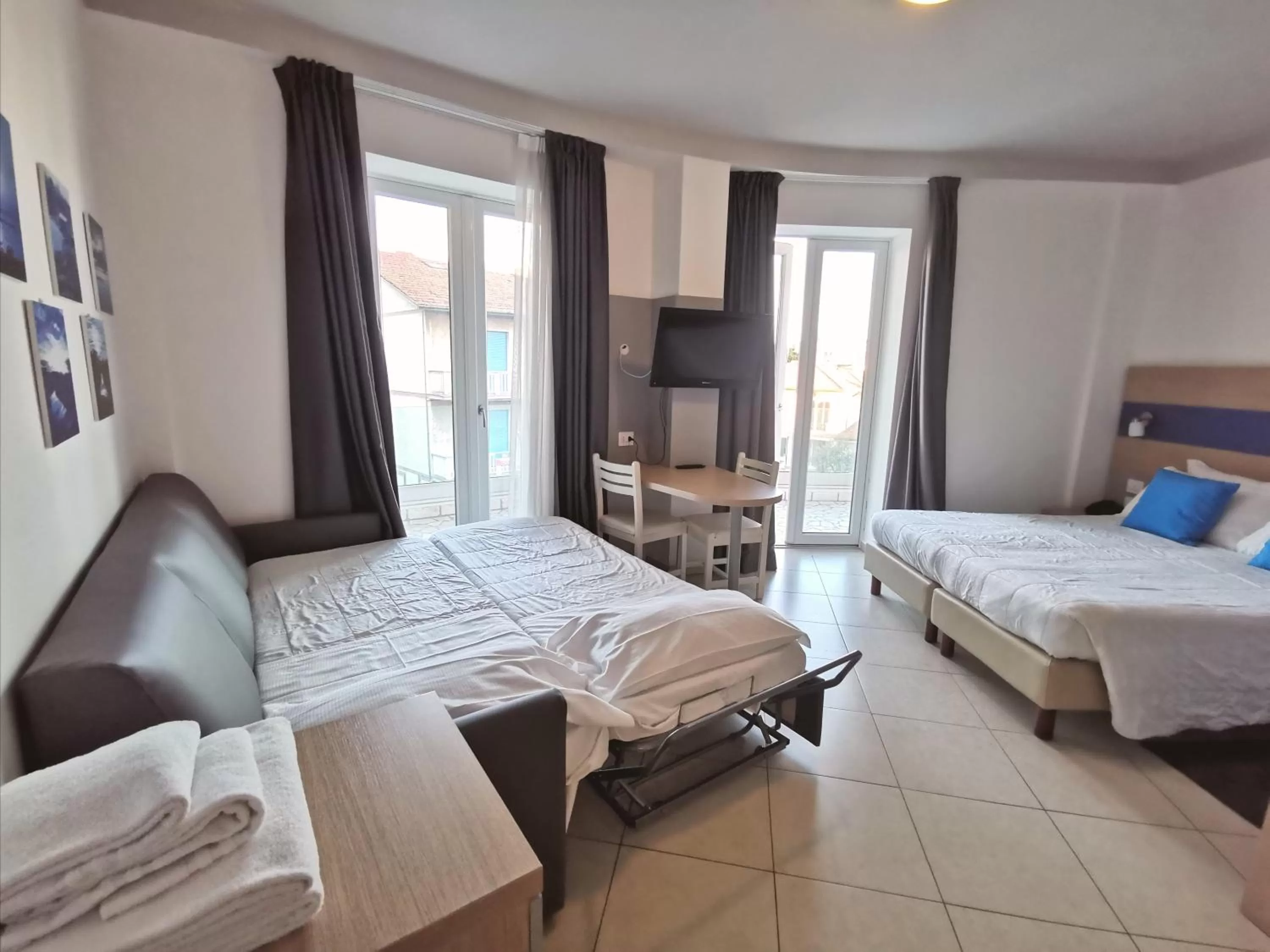 Photo of the whole room, Bed in Hotel Oceanomare