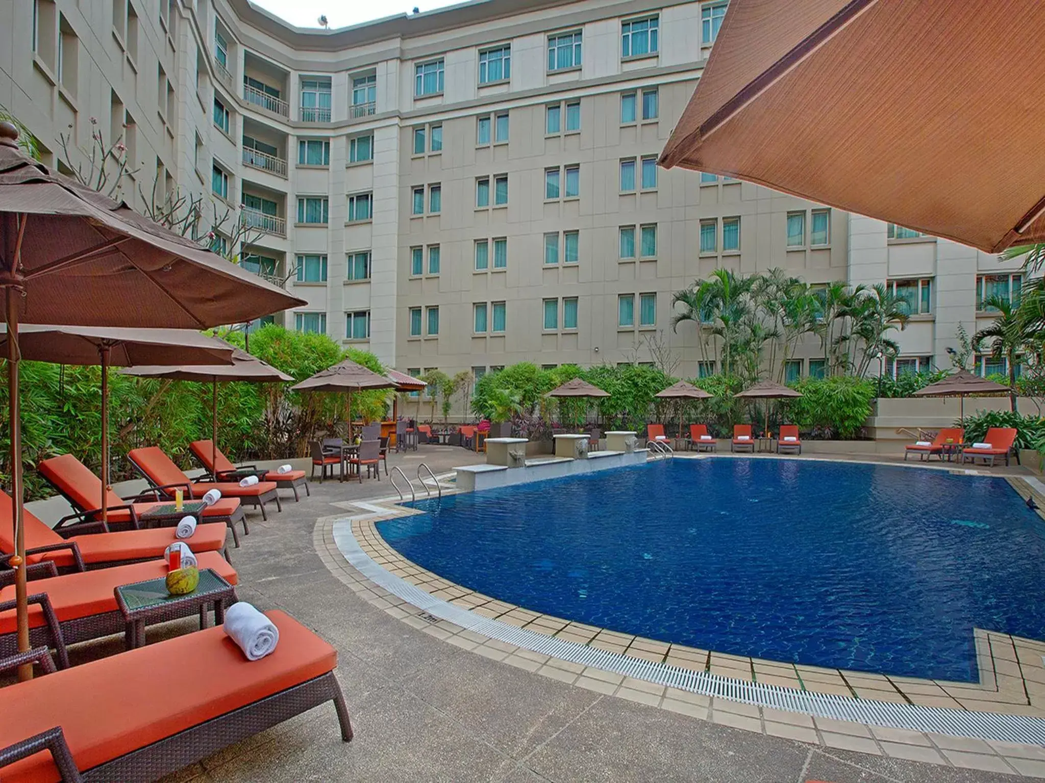 Swimming Pool in PARKROYAL Yangon