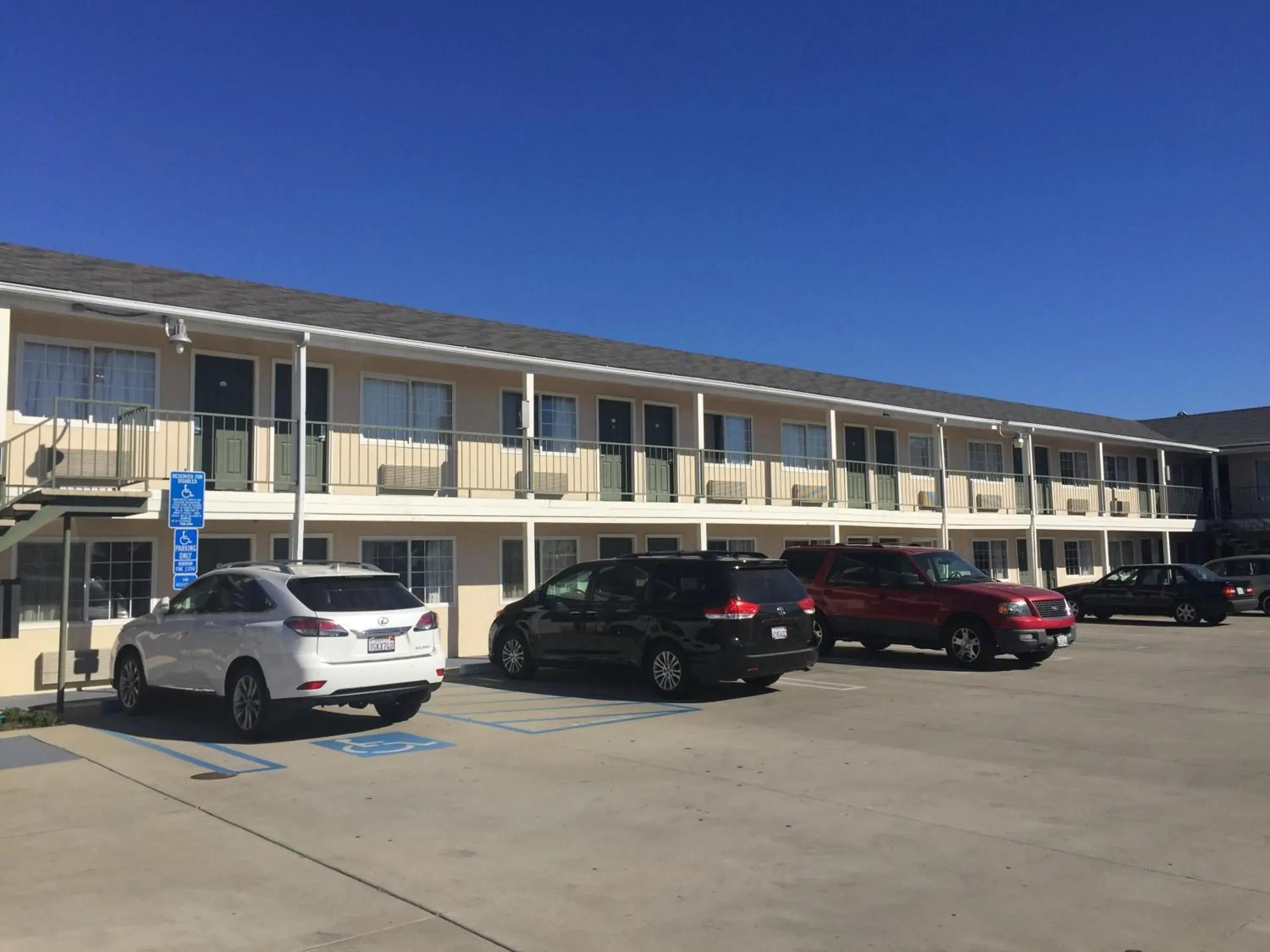 Property Building in Colonial Motel