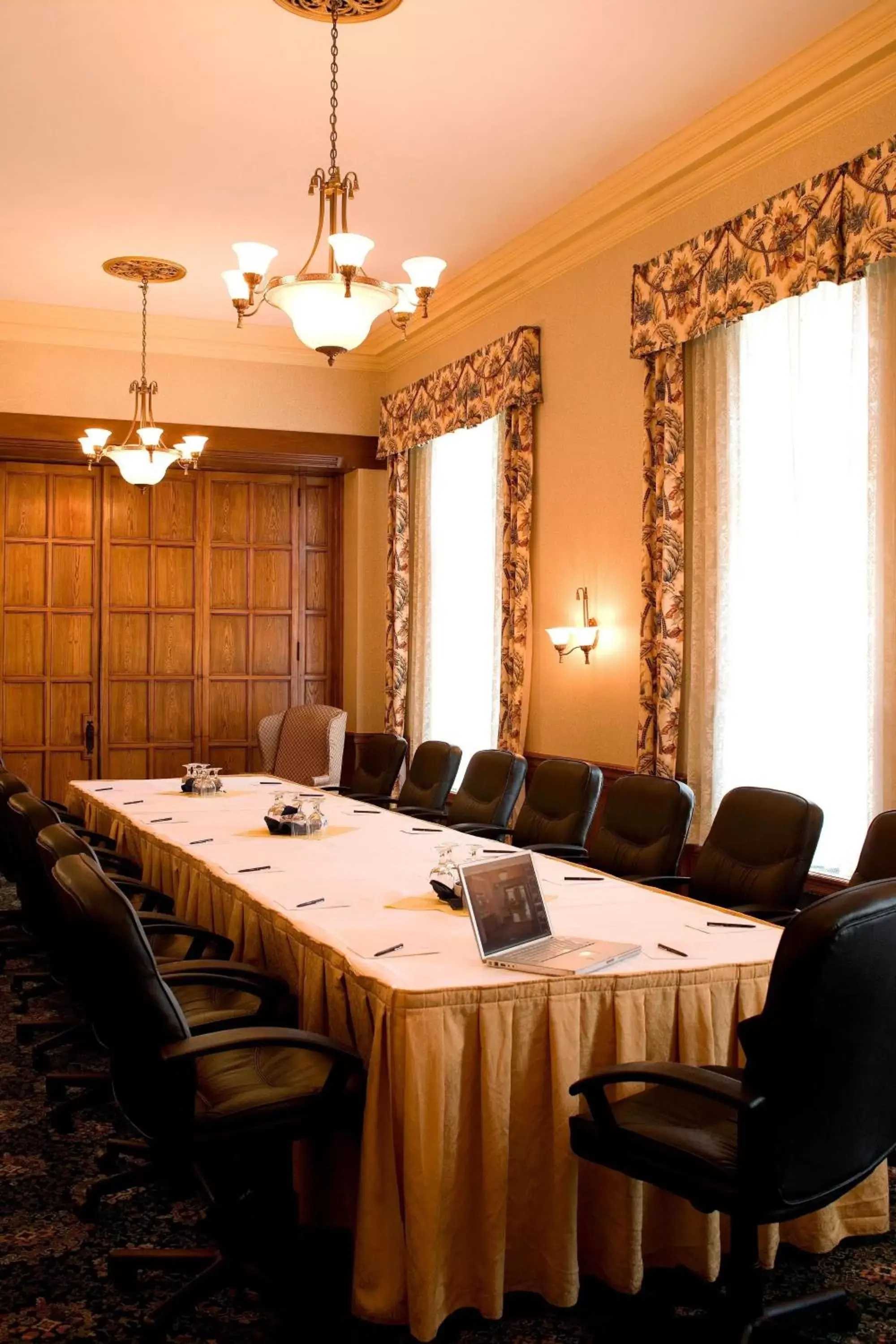 Meeting/conference room in Delta Hotels by Marriott Bessborough