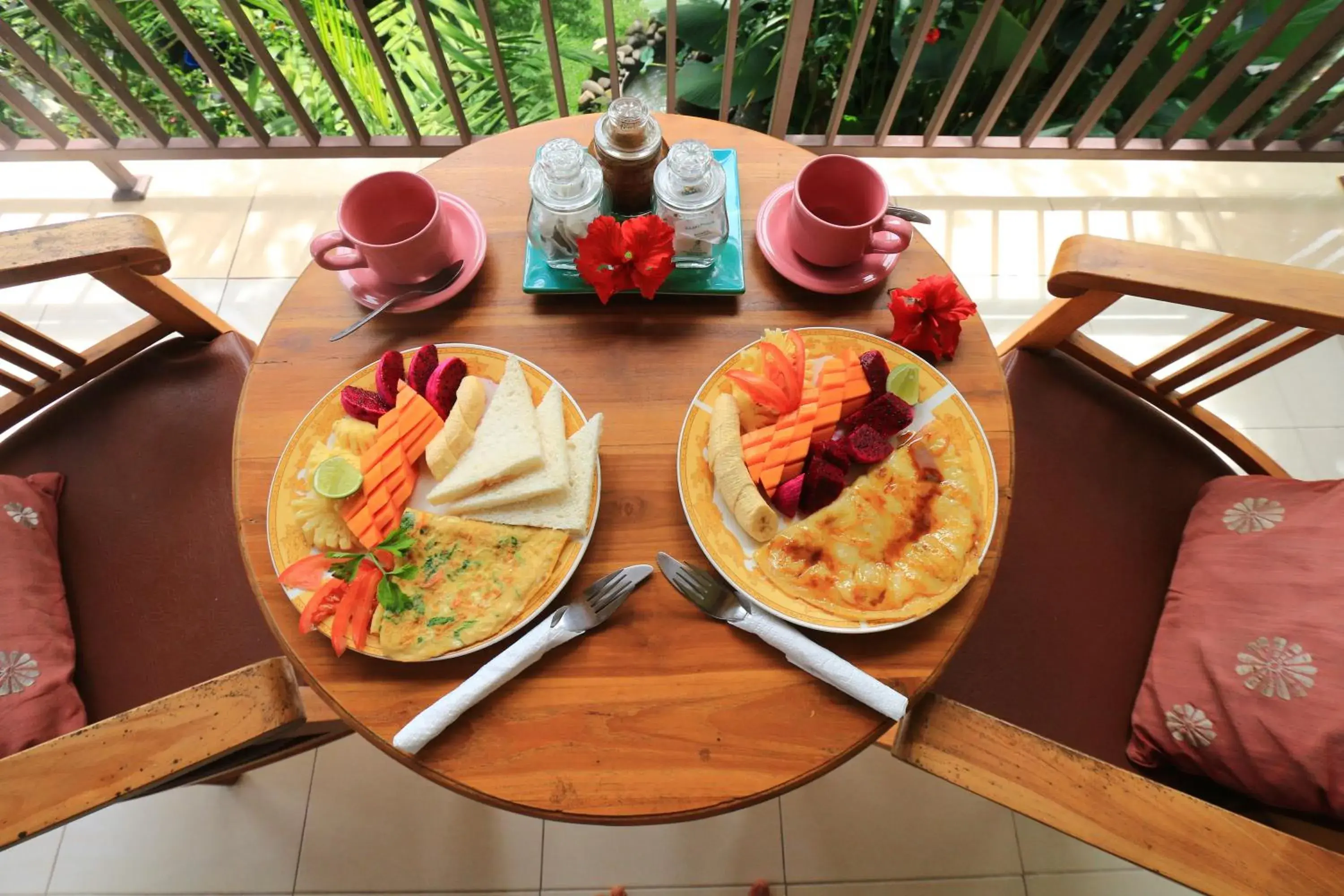 Breakfast in Frangipani Bungalow