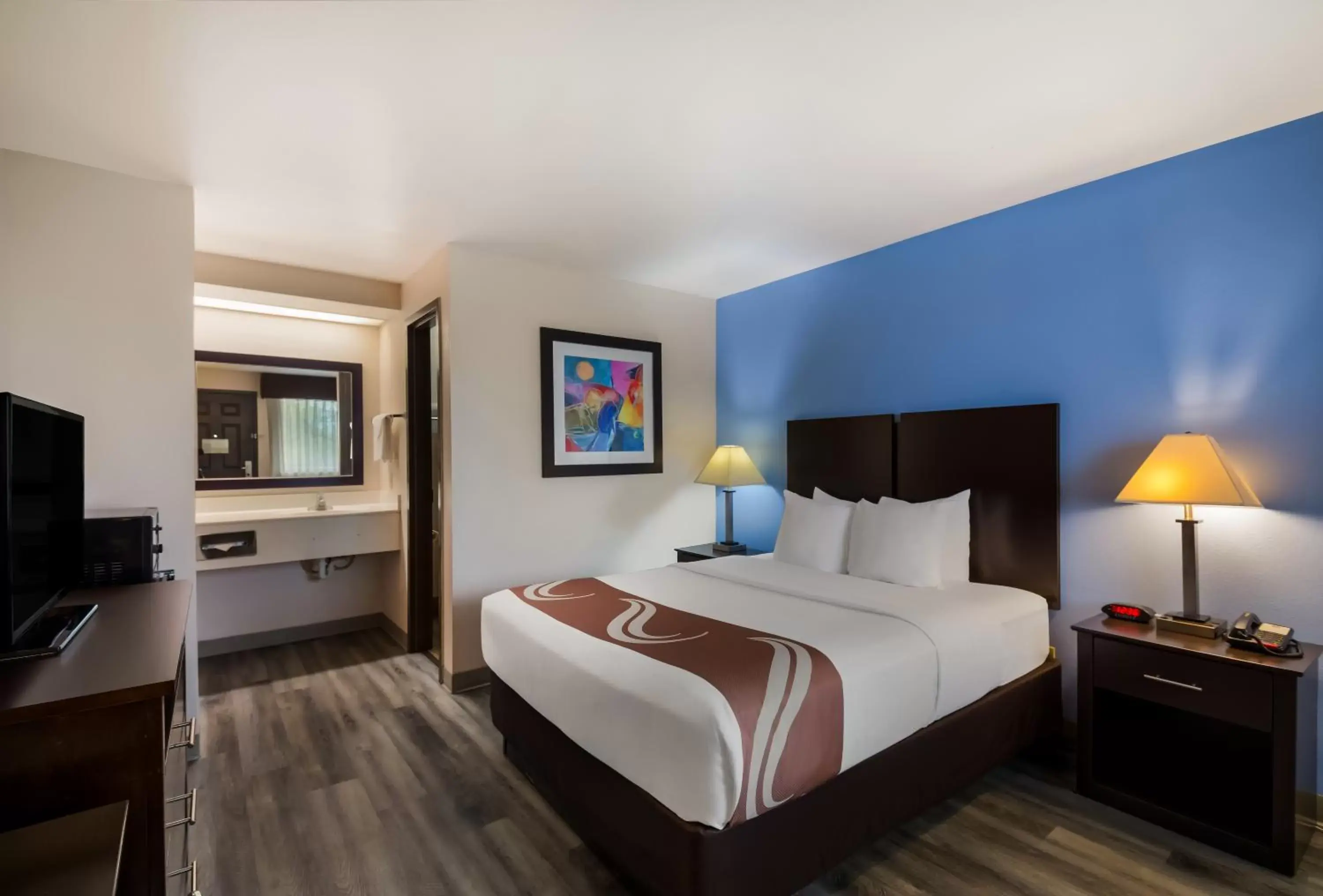 Bedroom, Bed in Quality Inn & Suites Round Rock