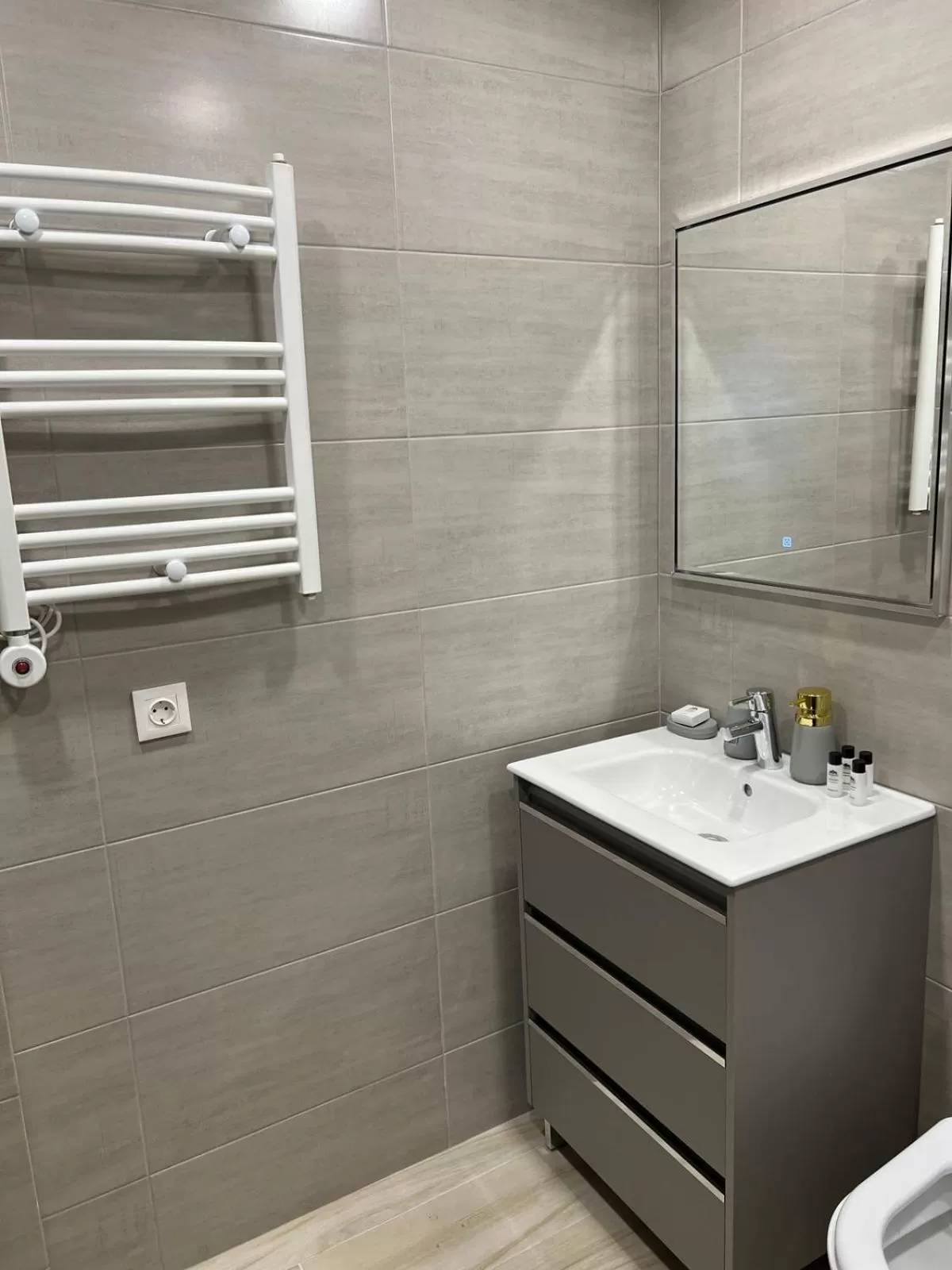 Bathroom in Aparthotel Holiday Lux Batumi