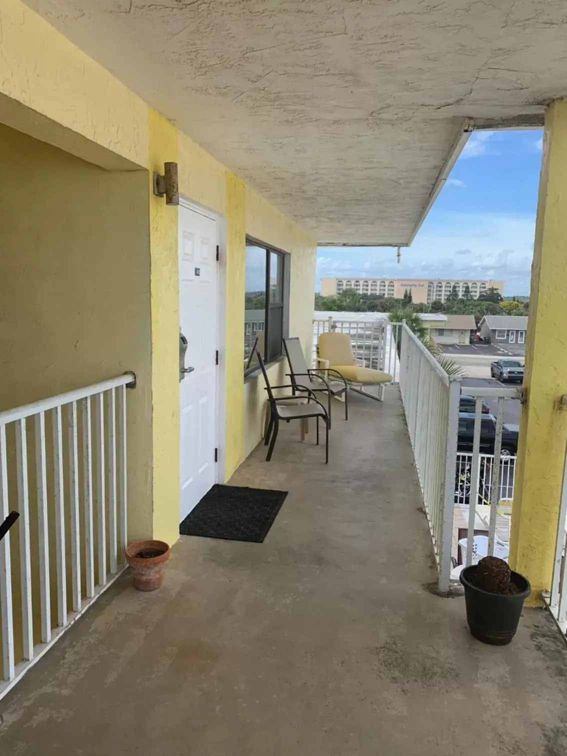 Balcony/Terrace in Sand Castle Motel