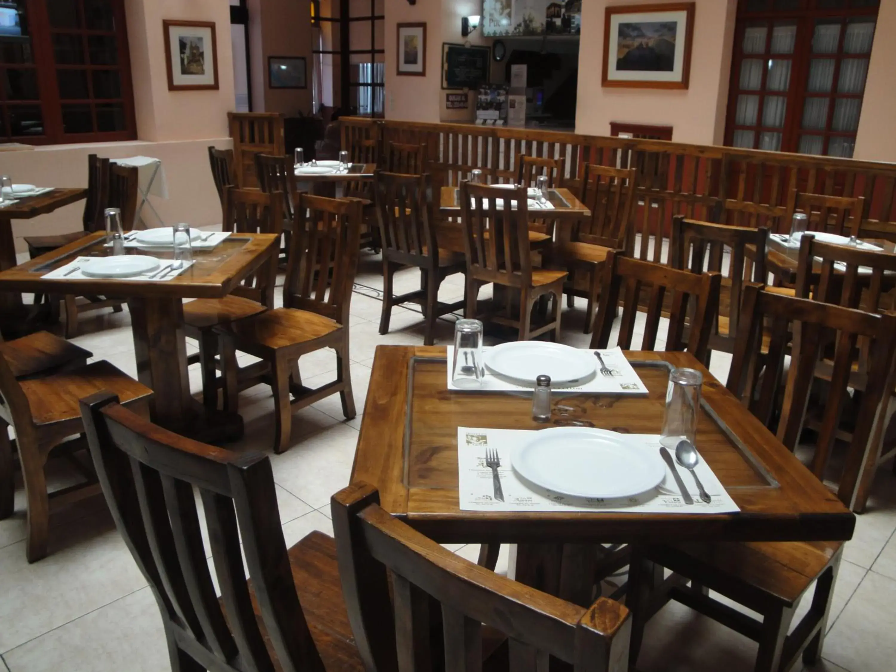 Restaurant/places to eat in Hotel San Angel Restaurant/places to eat in Hotel San Angel