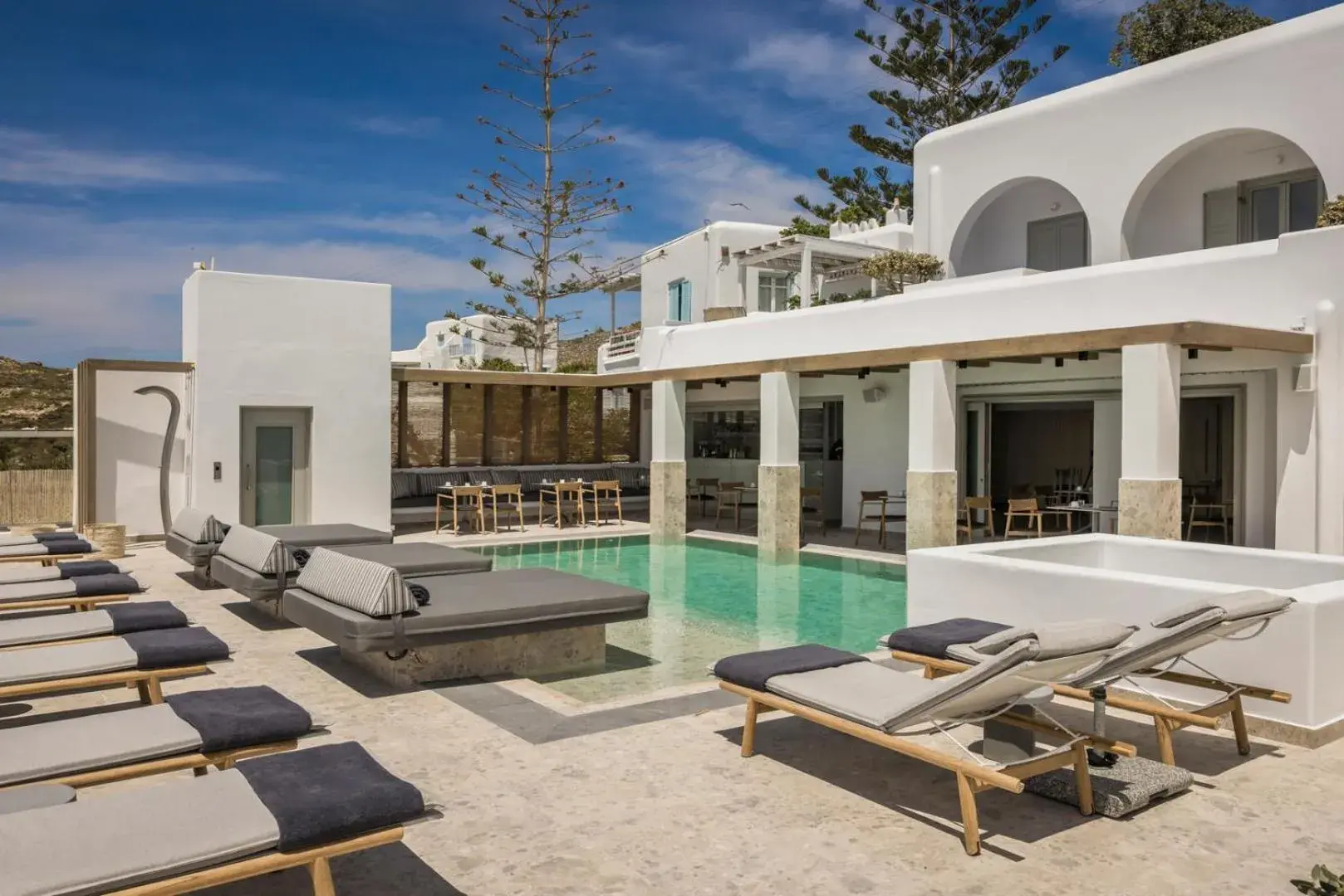 Property building, Swimming Pool in Grace Mykonos