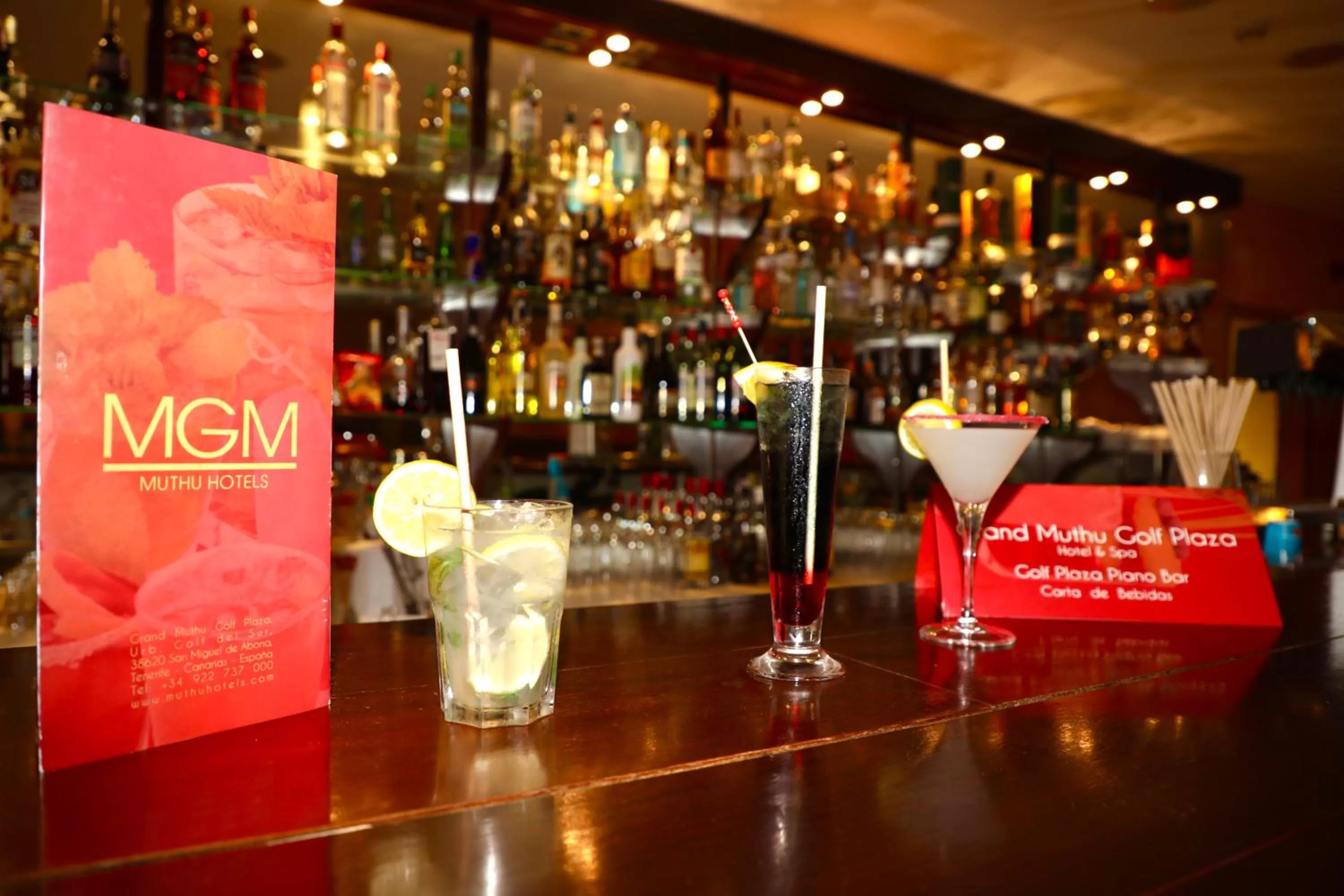 Lounge or bar in Grand Muthu Golf Plaza Hotel & Spa