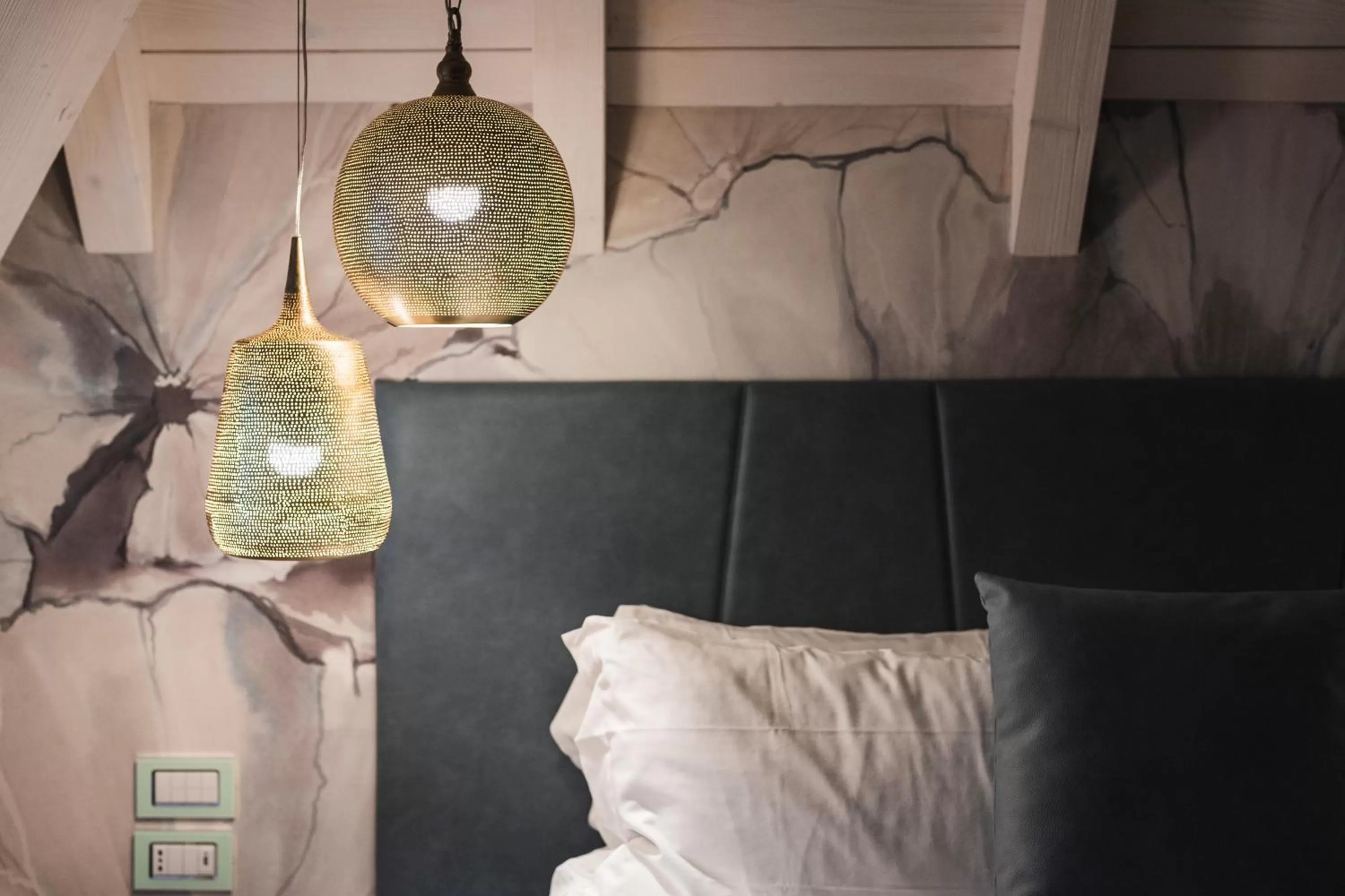 Photo of the whole room, Bed in LUXURY SUITES ROCOPOM - Lake Front